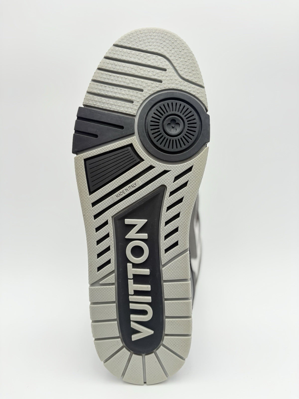 Size 8 LV (9-9.5 US) Louis Vuitton Skate ' Black Grey White ' | SUPER CLEAN!