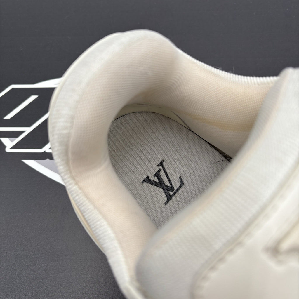 Size 8 LV (9-9.5 US) - Louis Vuitton Maxi Trainer ' White ' | GREAT CONDITION!