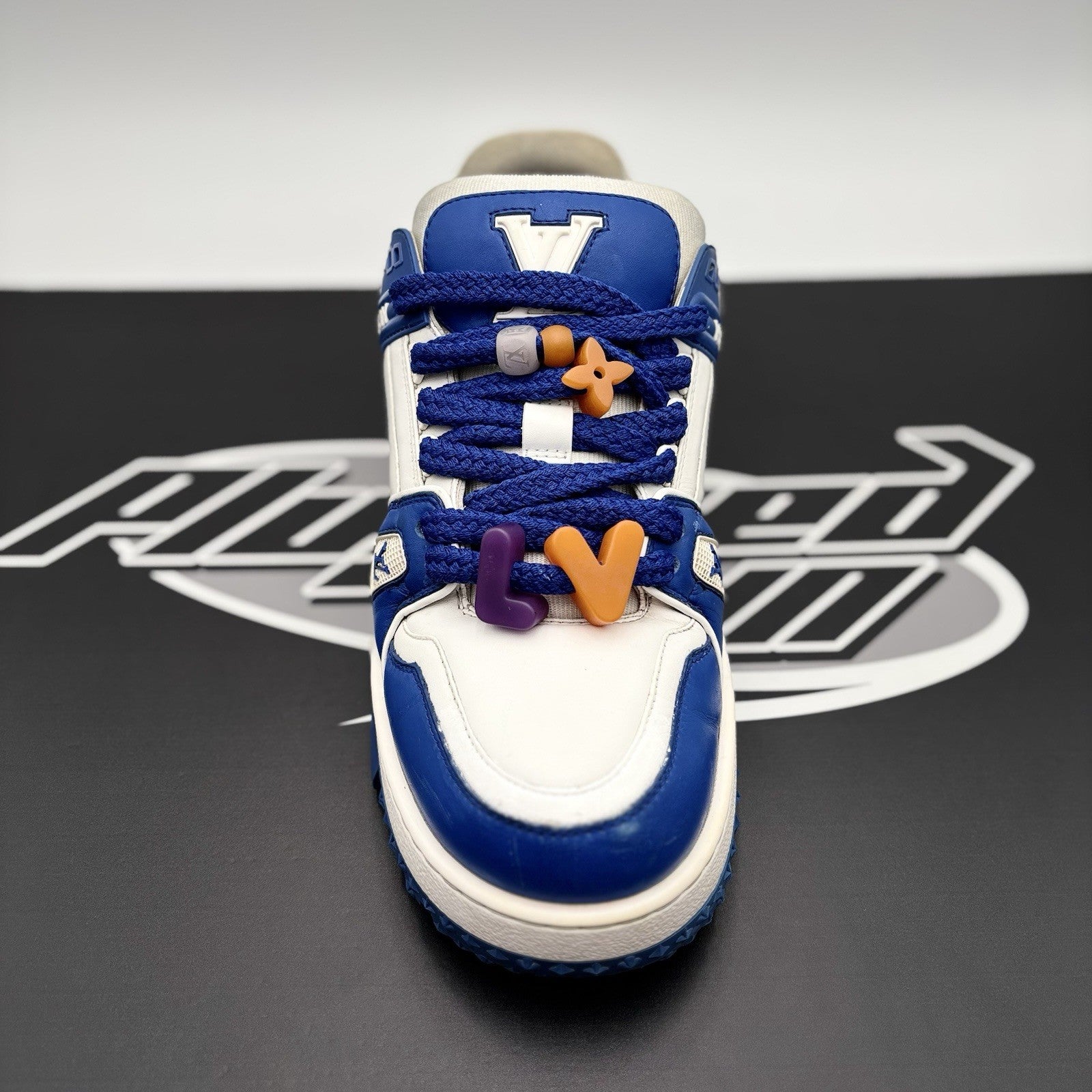 Size 10.5 LV (11.5-12 US) - Louis Vuitton Maxi ' Blue White '