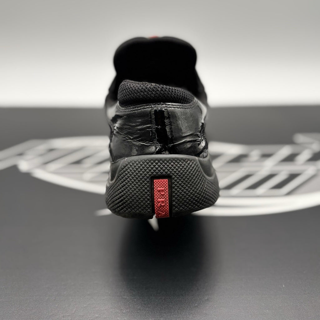 Size 8 UK (9 US) Prada Americas Cup ' Black '