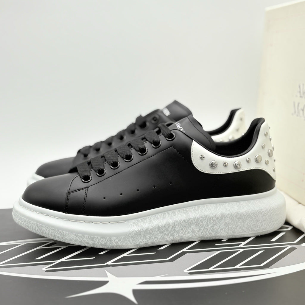 Size 43.5 (10.5 US) Alexander McQueen Studded Oversized ' White Black ' | CLEAN!