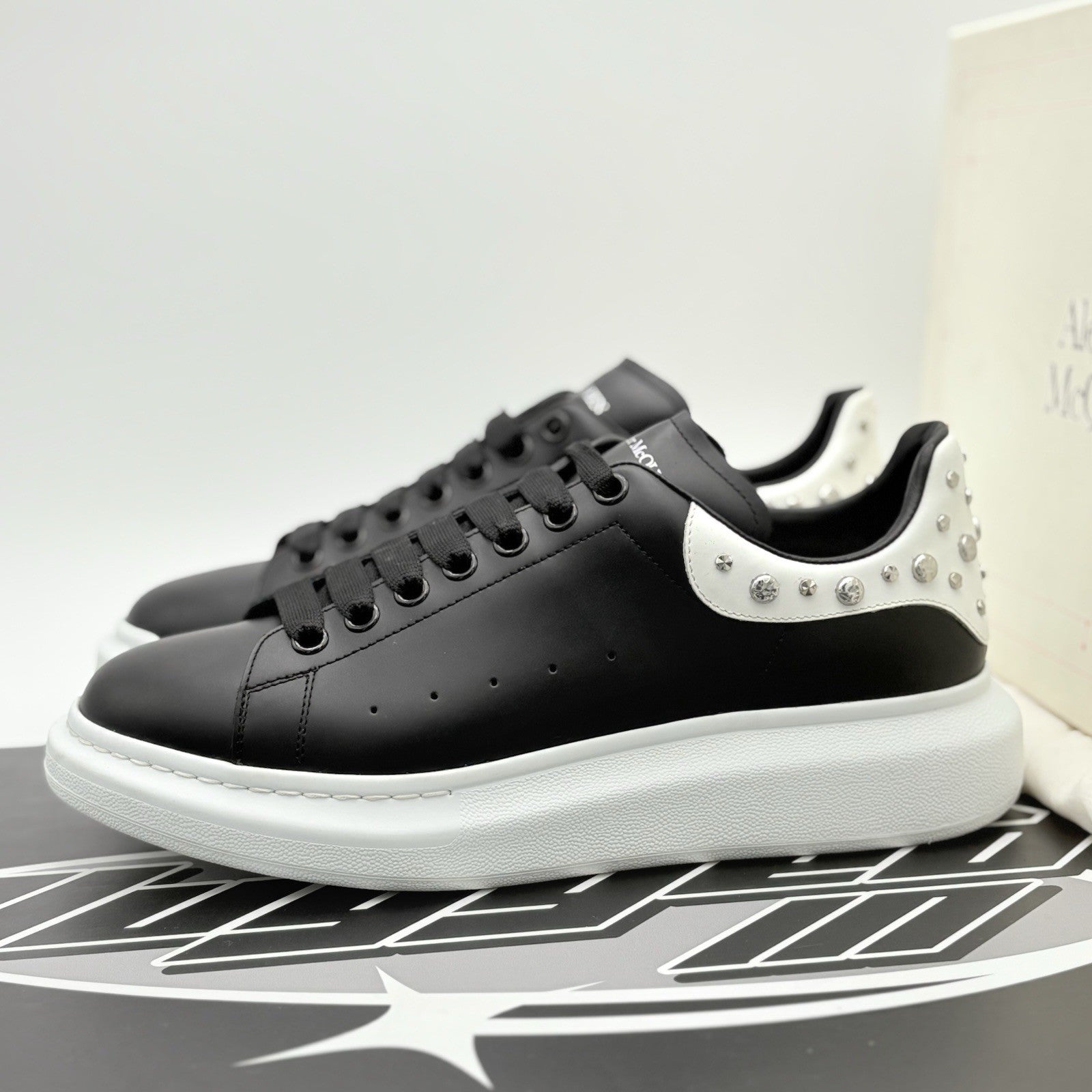 Size 43.5 (10.5 US) Alexander McQueen Studded Oversized ' White Black ' | CLEAN!