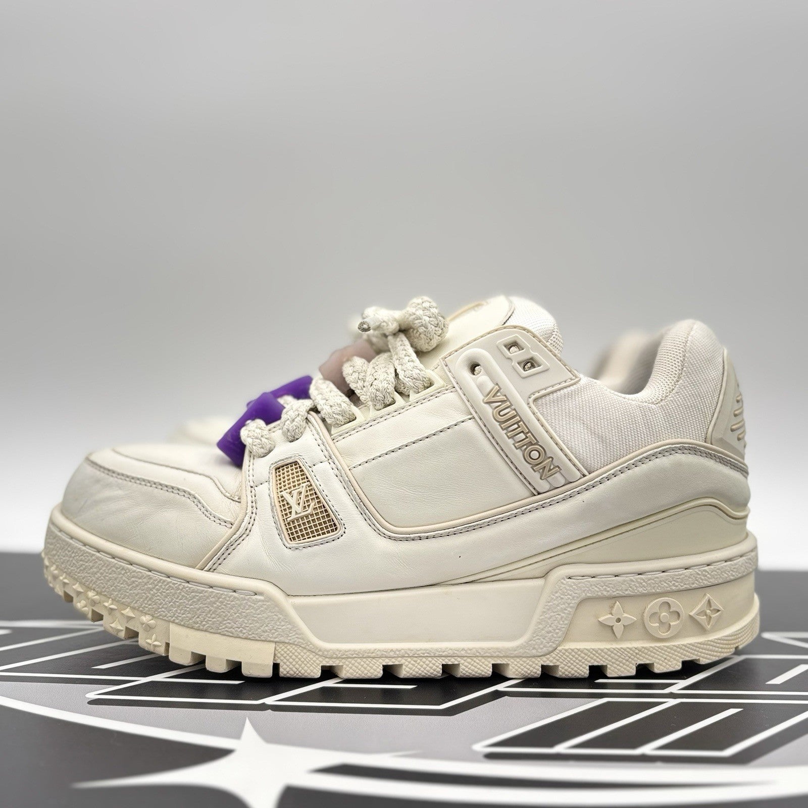 Size 9 LV (10-10.5 US) - Louis Vuitton Maxi Trainer ' White '