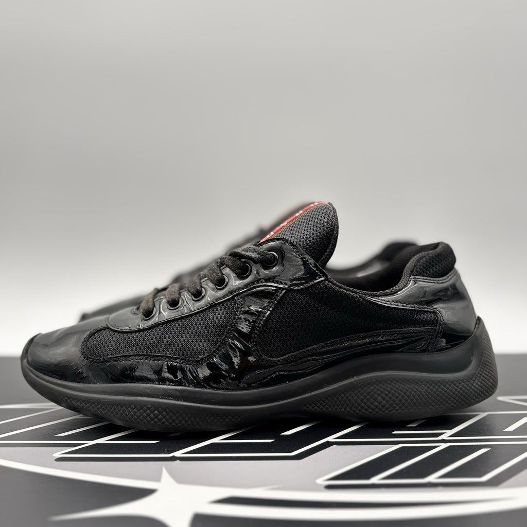 Size 8 UK (9 US) Prada Americas Cup ' Black '