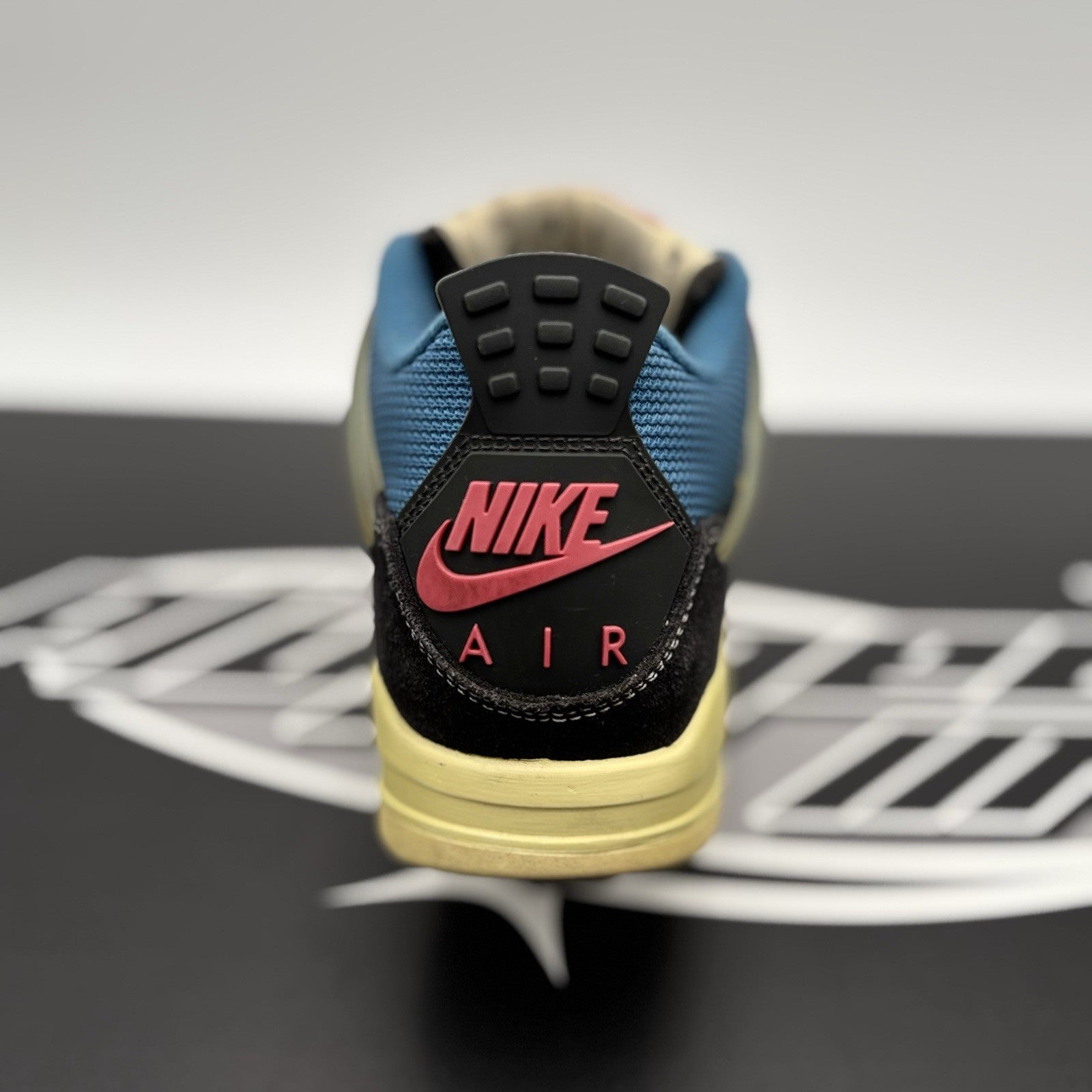 Size 6.5 - Jordan 4 Retro x Union LA Mid Off Noir | GREAT CONDITION!