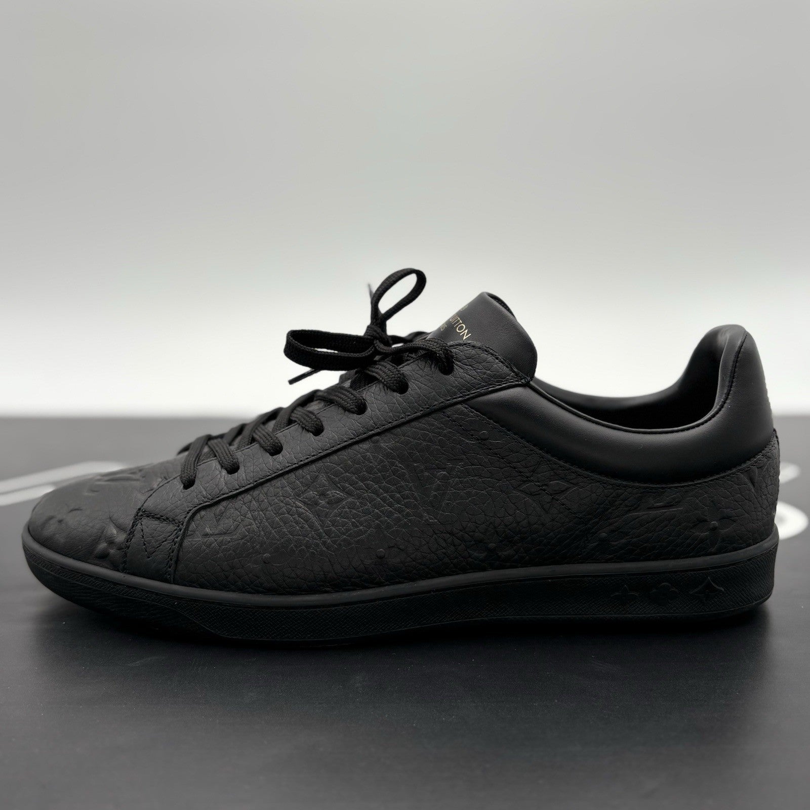 Size 9 LV (10-10.5 US) Louis Vuitton Luxembourg Monogram ' Black ' | WORN ONCE!