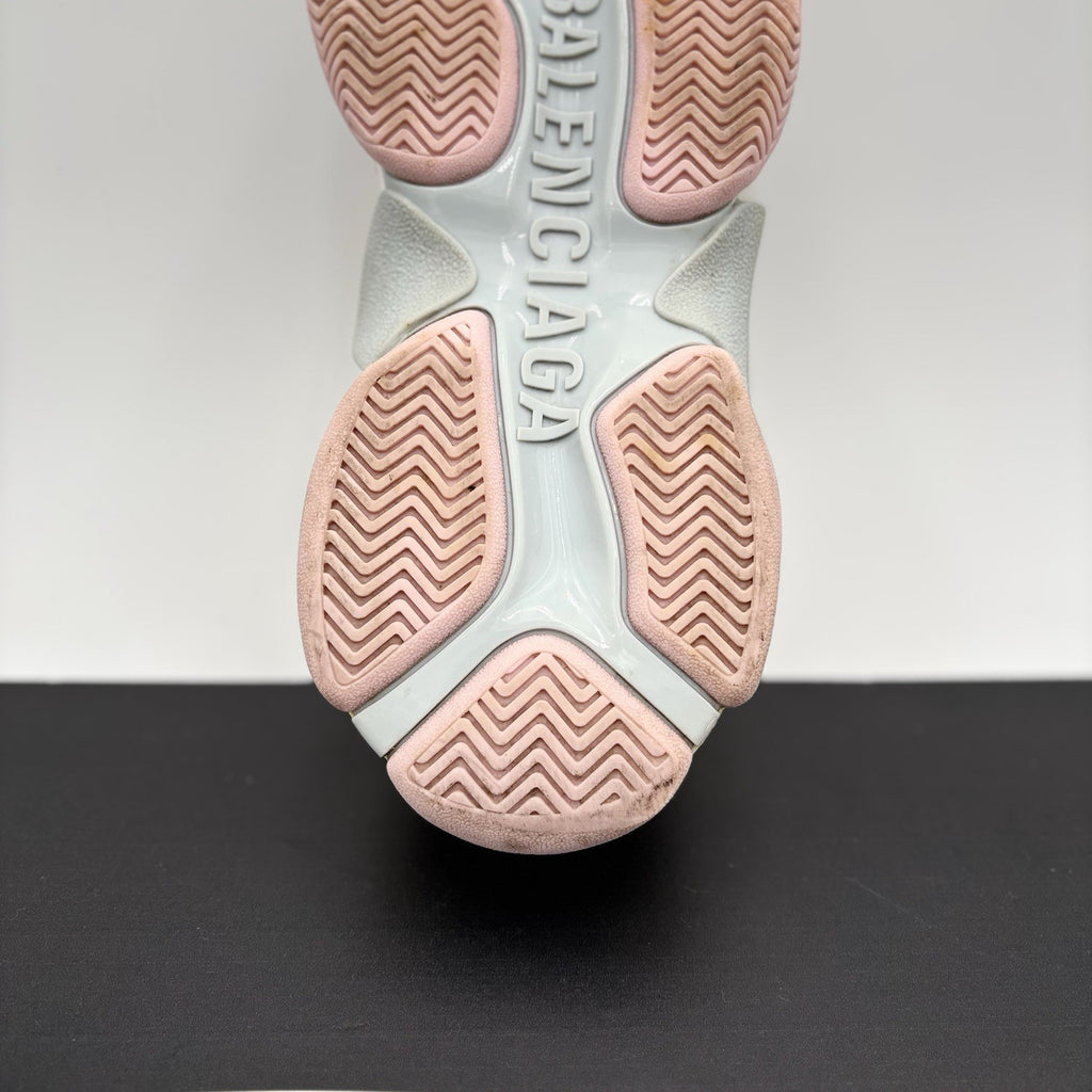 Size 40 (7 US) - Balenciaga Triple S Sneaker ' White, Pink ' | GREAT COND