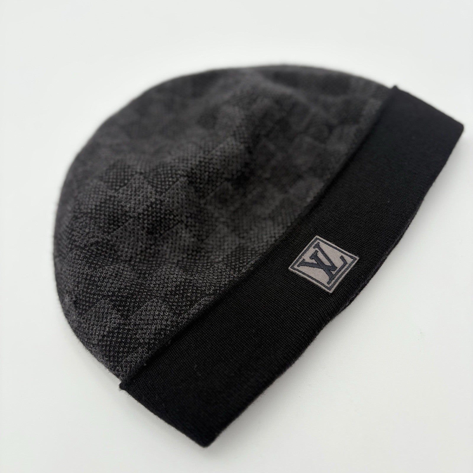 Louis Vuitton Wool Petit Damier Graphite Beanie ' Black Grey '
