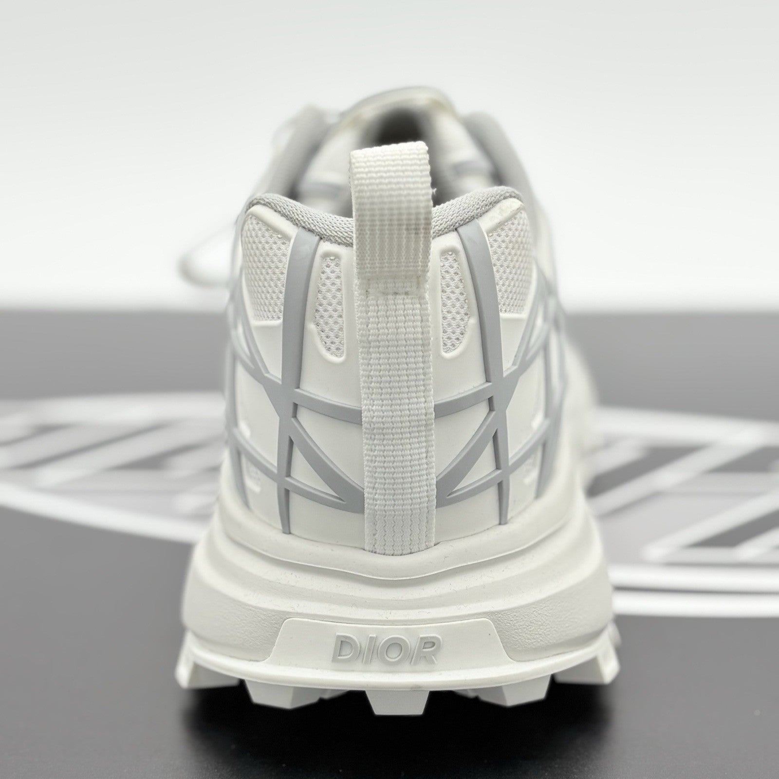 Size 41 (8 US) - Dior B31 Runner ' White Grey ' | ONLY WORN ONCE!