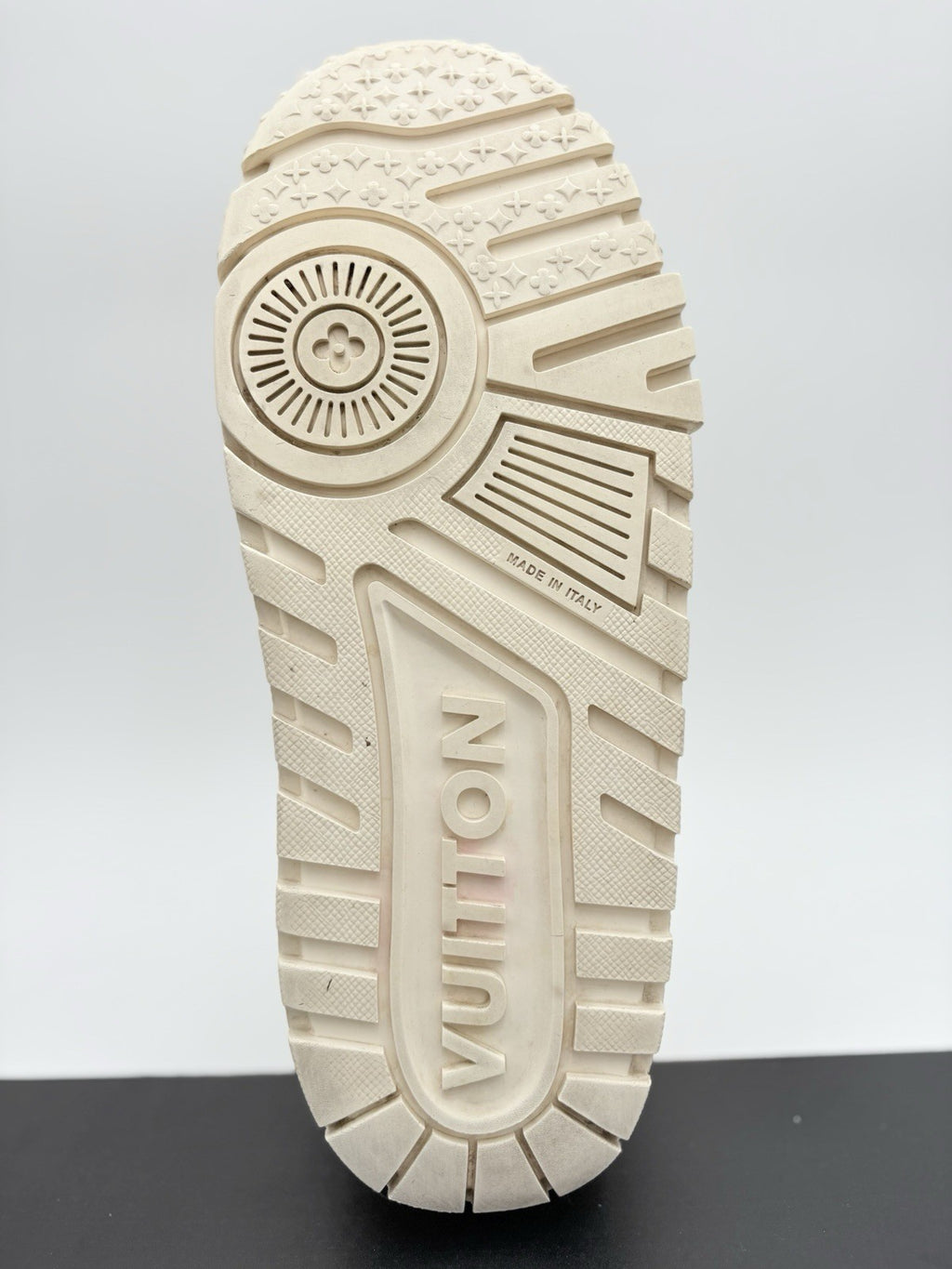 Size 10 LV (11-11.5 US) - Louis Vuitton Maxi Trainer ' White ' | GOOD CONDITION!