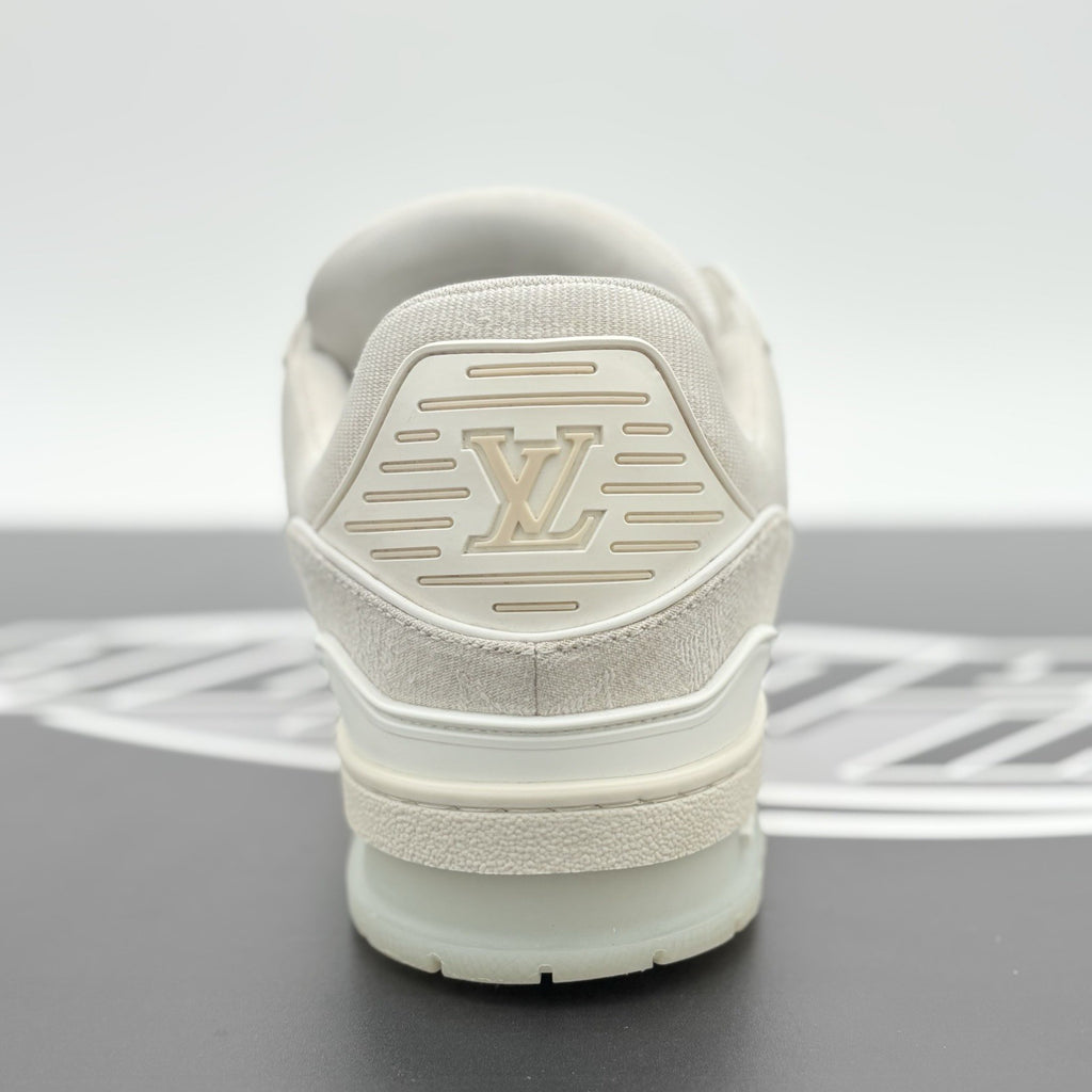 Size 8.5 LV (9.5-10 US) Louis Vuitton Trainer  Denim ' Beige ' | GREAT CONDITION