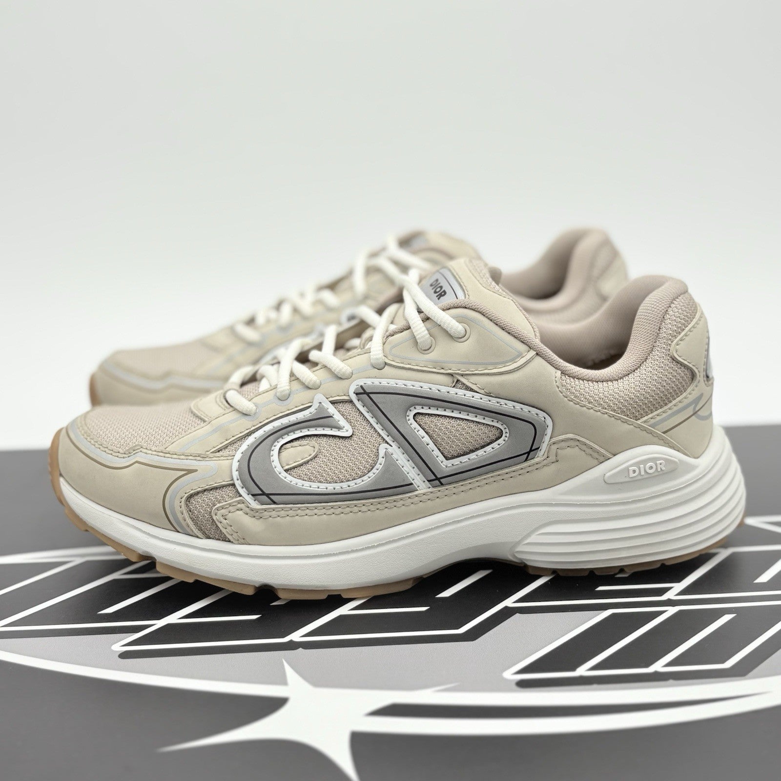 Size 41 (8 US) - Dior B30 Reflective Sneaker ' Tan White ' | GREAT CONDITION!