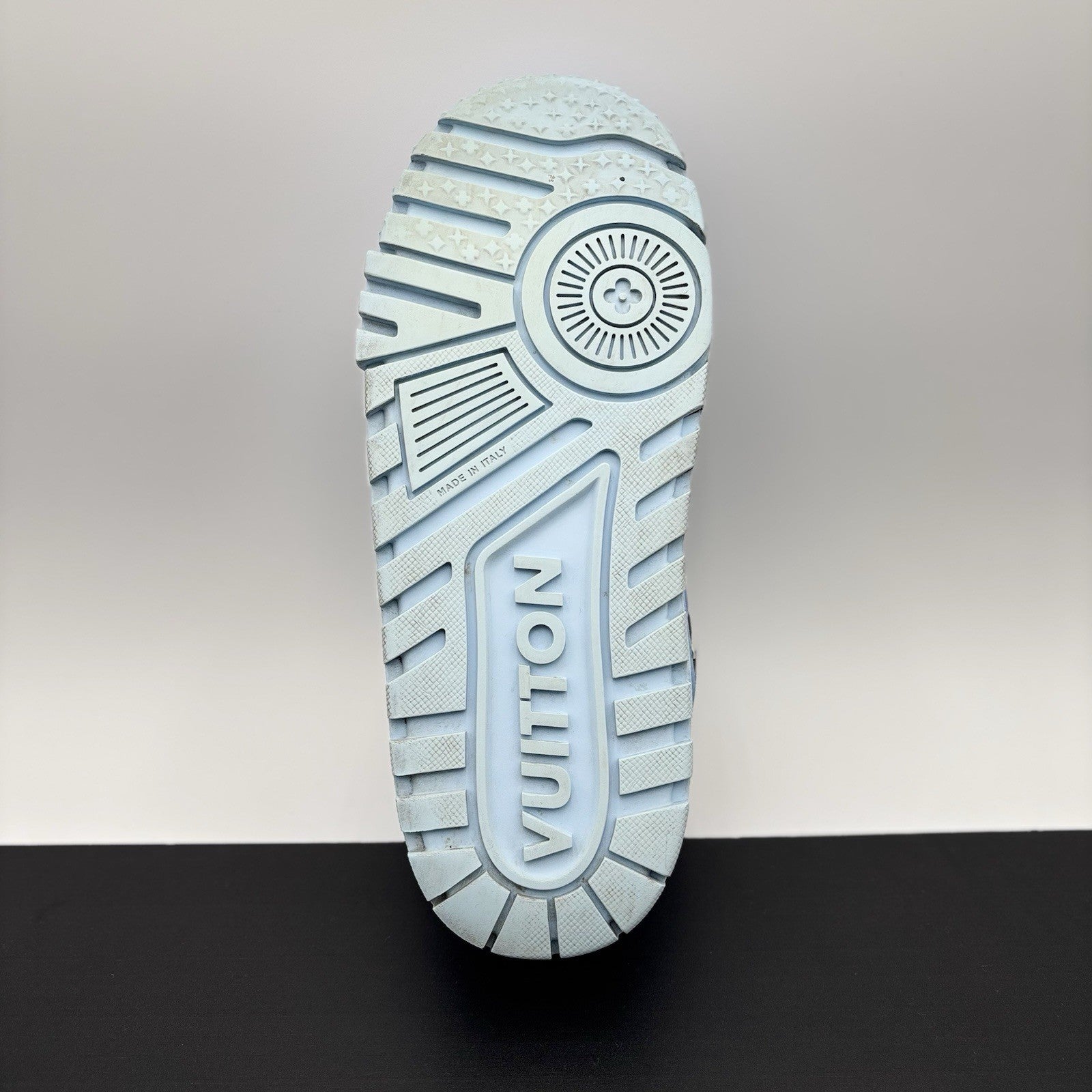 Size 9 LV (10-10.5 US) - Louis Vuitton Maxi ' Blue, Teal ' | GREAT CONDITION!