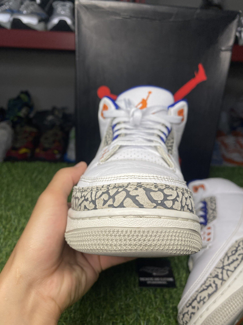 Size 10.5 - Air Jordan 3 Retro Knicks ‘ White, Orange ‘ | GOOD CONDITION!