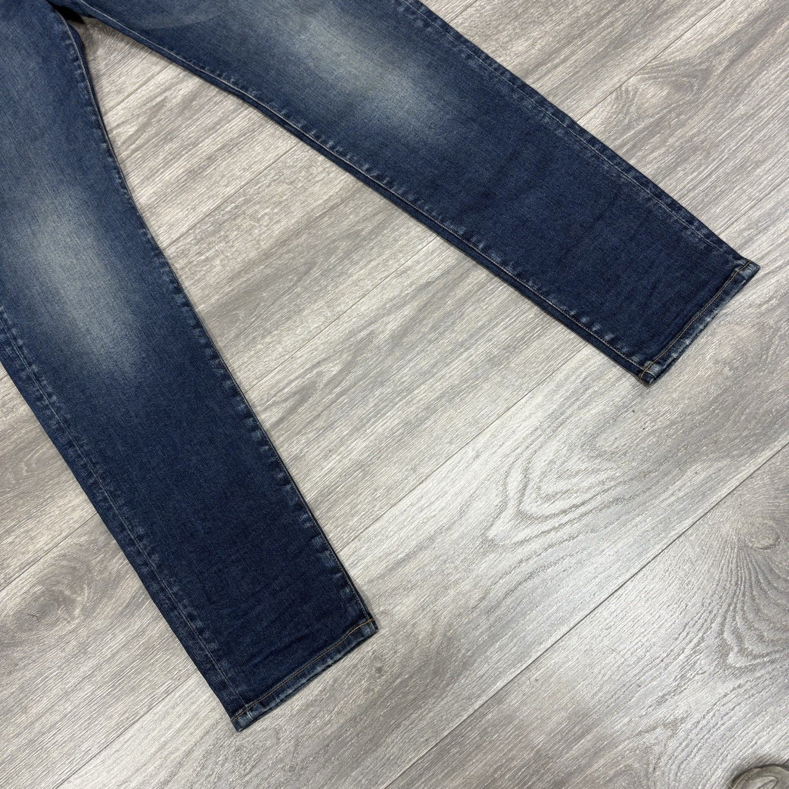 Size 38 - Amiri Stack Jeans ' Blue ' | SUPER CLEAN!