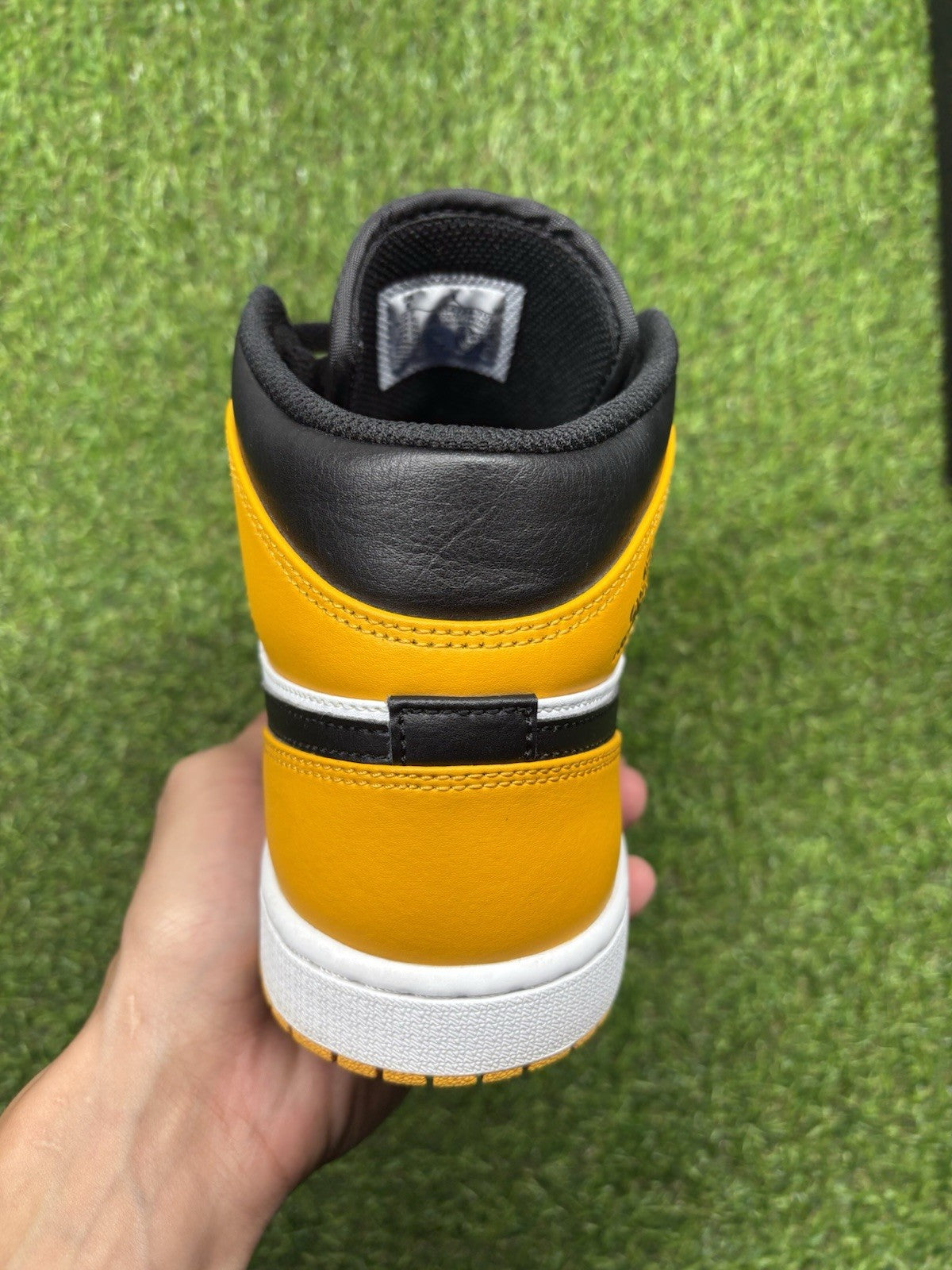 Size 8 - Jordan 1 Mid Taxi 2022 | SUPER CLEAN!