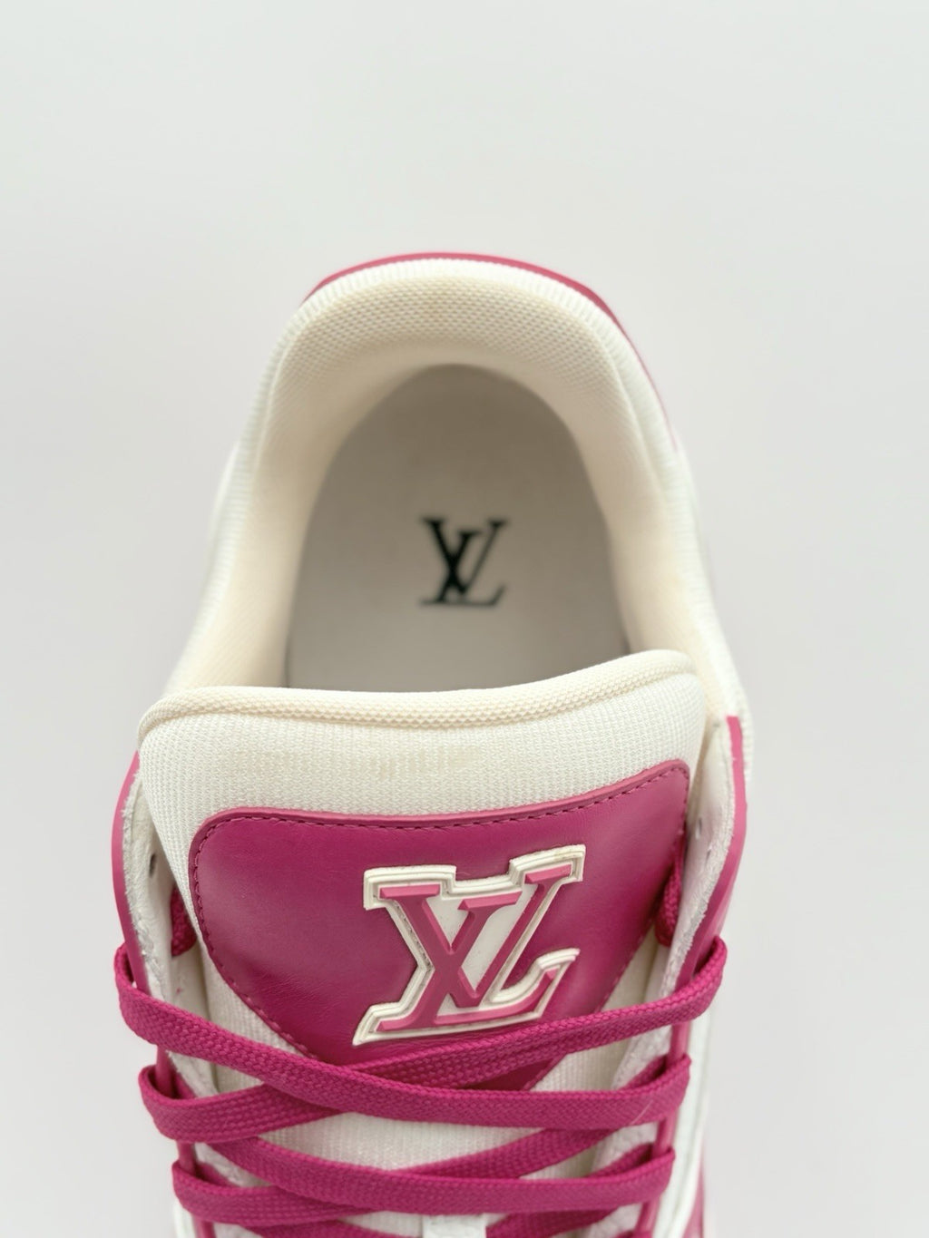 Size 10 LV (11-11.5 US) - Louis Vuitton Trainer ' White Pink ' | EXCELLENT COND!