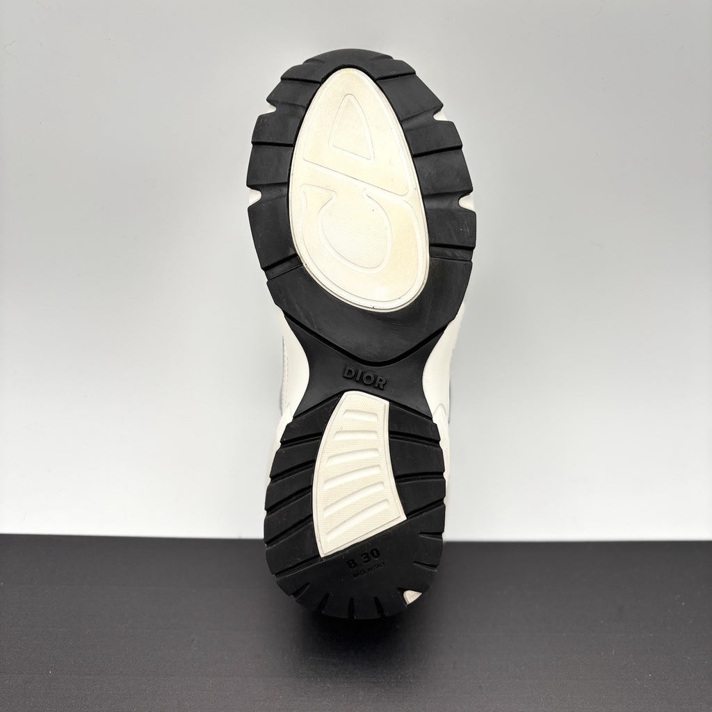Size 42 (9 US) - Dior B30 Reflective Sneaker ' White Blue ' | GREAT CONDITION!