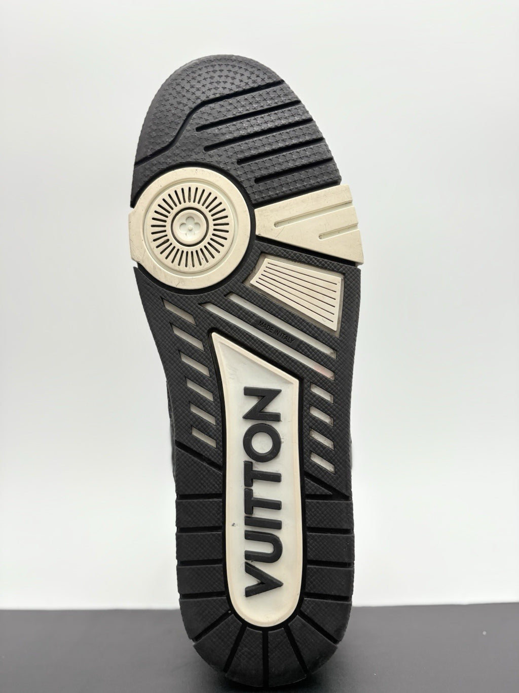 Size 10 LV (11-11.5 US) Louis Vuitton Trainer ' Black White ' | GREAT CONDITION!