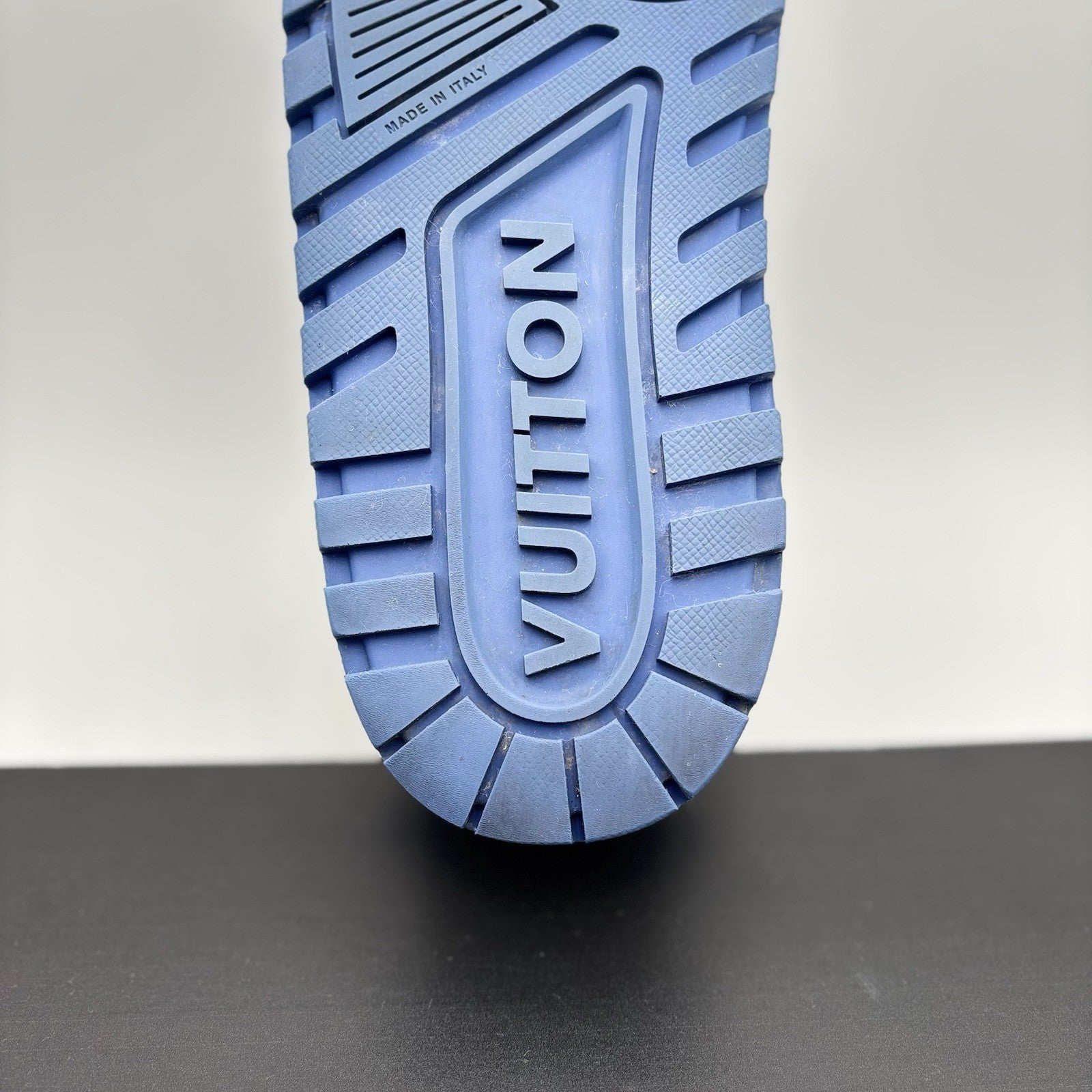Size 10.5 LV (11.5-12 US) - Louis Vuitton Maxi ' Blue White '