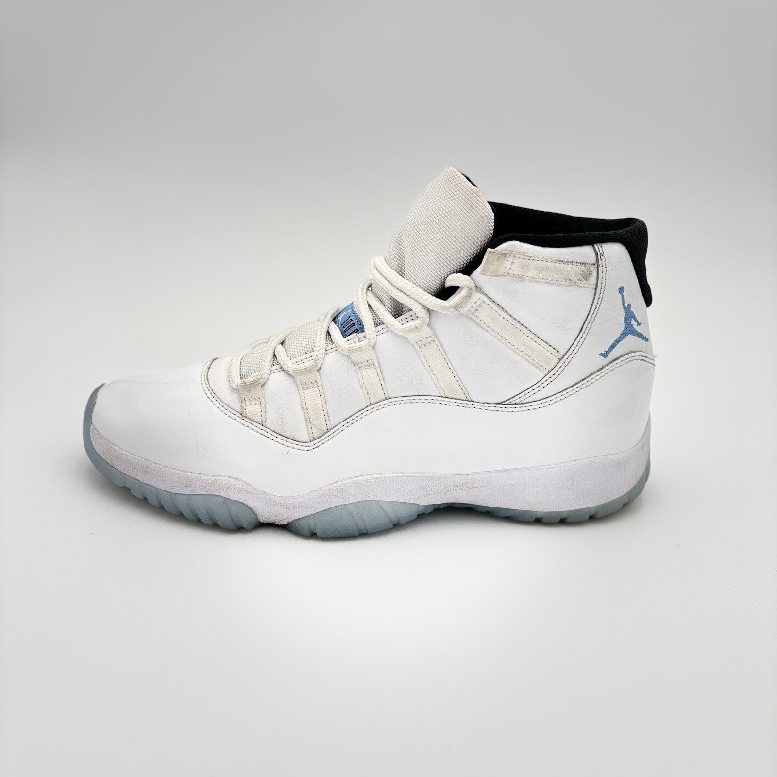 Size 11 - Air Jordan 11 Retro 2024 Legend Blue / Columbia | GOOD CONDITION!