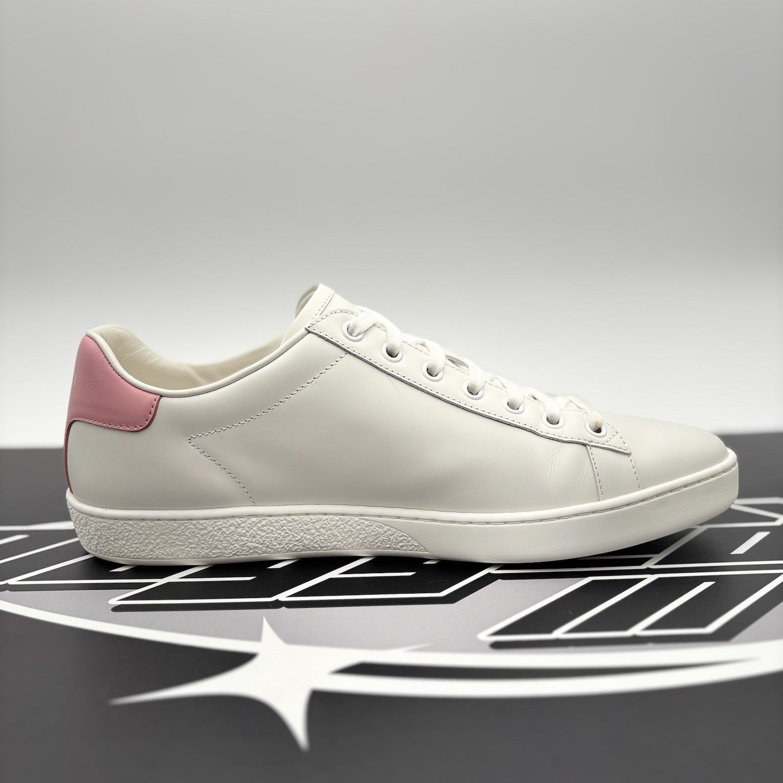 Size 40.5 (8 US) - Gucci Ace ' Interlocking G, White, Pink ' | GREAT CONDITION