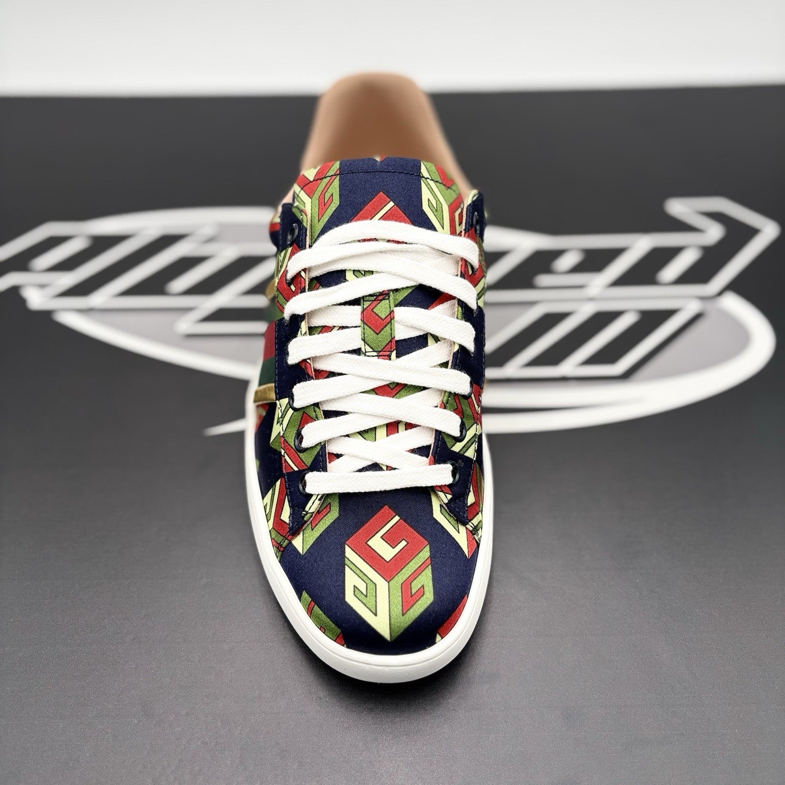 Size 6.5 G (7 US) - Gucci Ace GG Wallpaper | NEW!