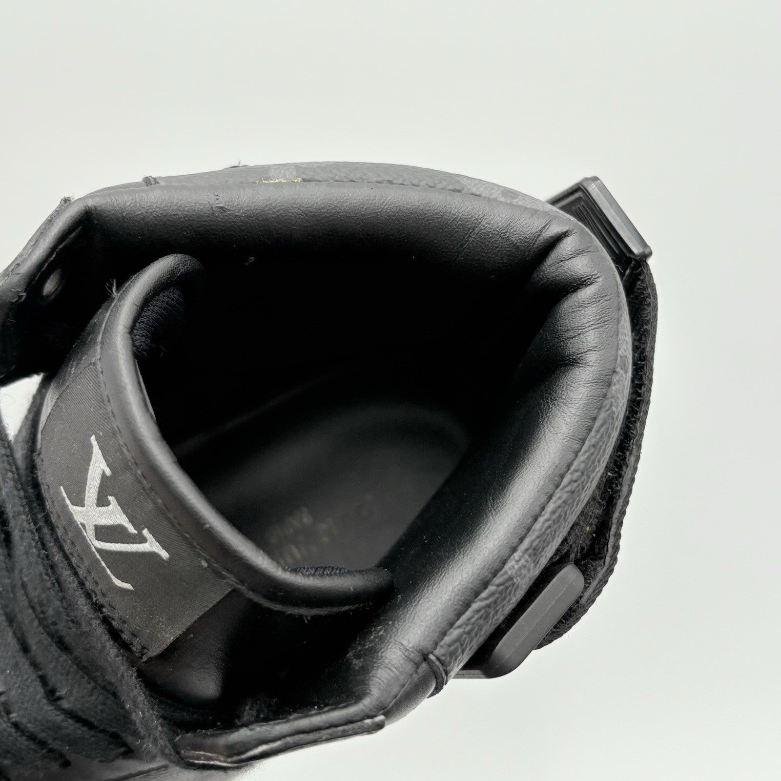 Size 7 LV (8-8.5 US) Louis Vuitton Eclipse Rivoli ' Black ' | SUPER CLEAN!
