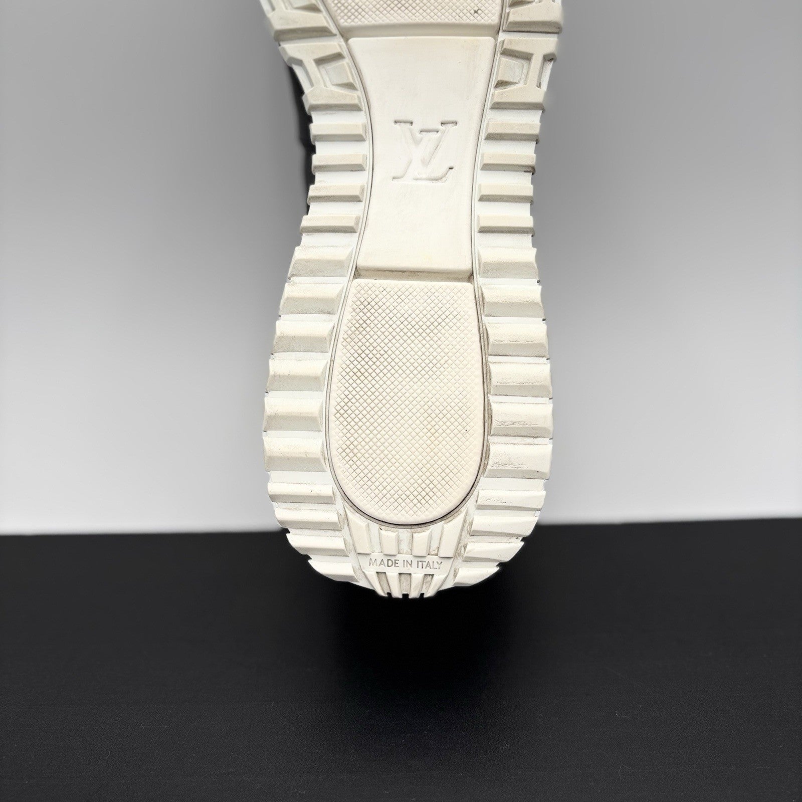 Size 9.5 LV (10.5-11 US) Louis Vuitton Runaway ' Black White ' | GREAT COND!