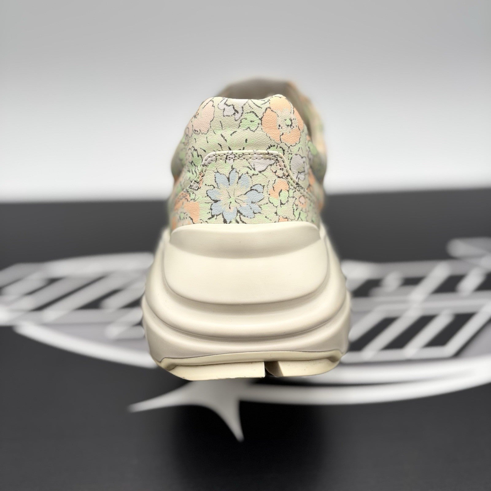 Size 41 (8 US) - Gucci Rhyton ' Liberty London ' | GREAT CONDITION!