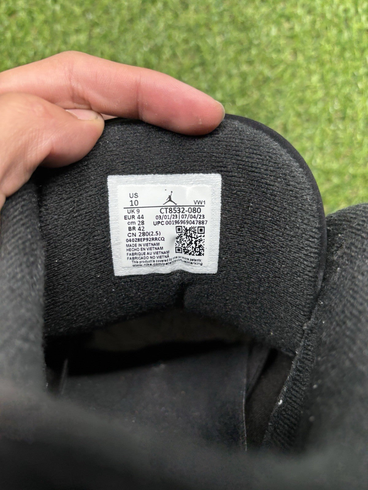 Size 10 - Jordan 3 Retro 2023 Mid Fear | SUPER CLEAN!