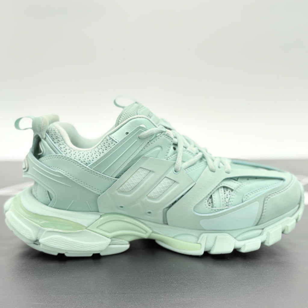 Size 41 - Balenciaga Track ' Mint ' | GREAT CONDITION!