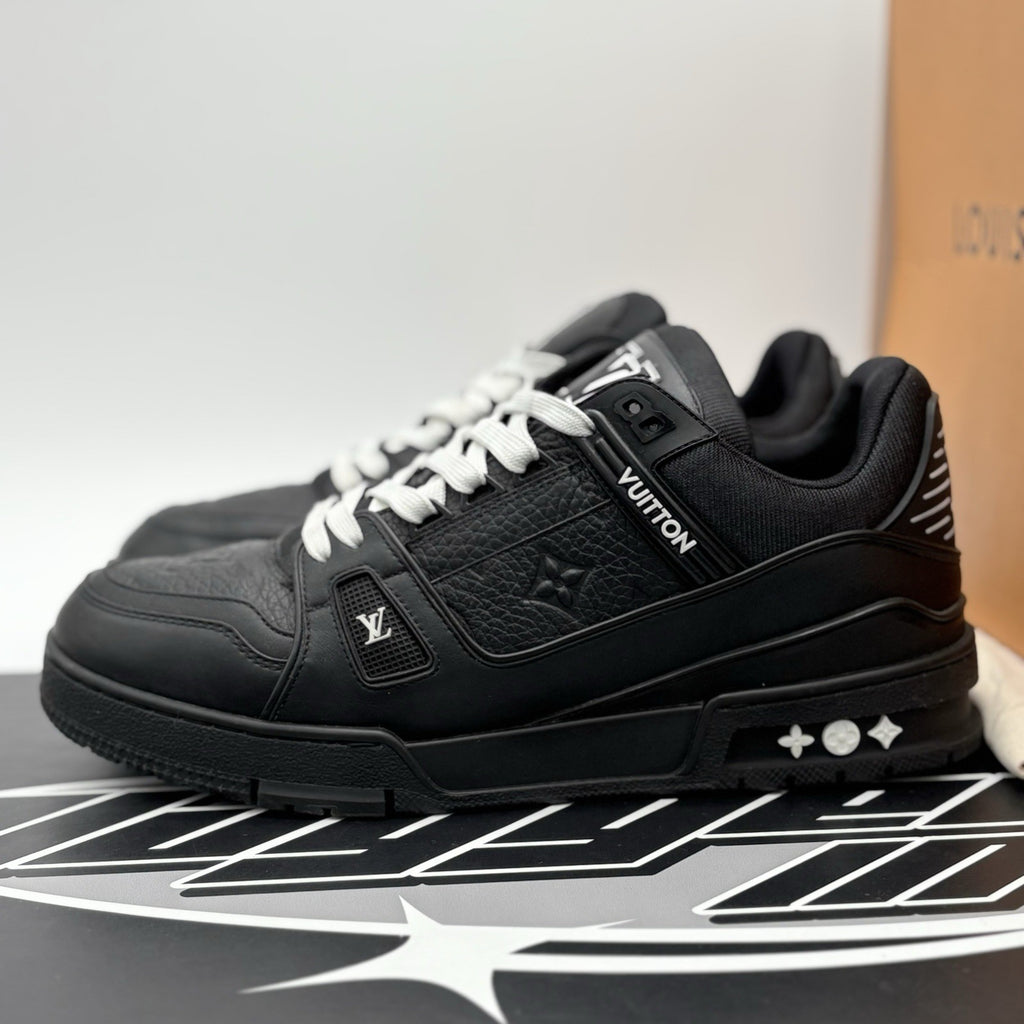 Size 8.5 LV (9.5-10 US) - Louis Vuitton Trainer ' Black ' | SUPER CLEAN!