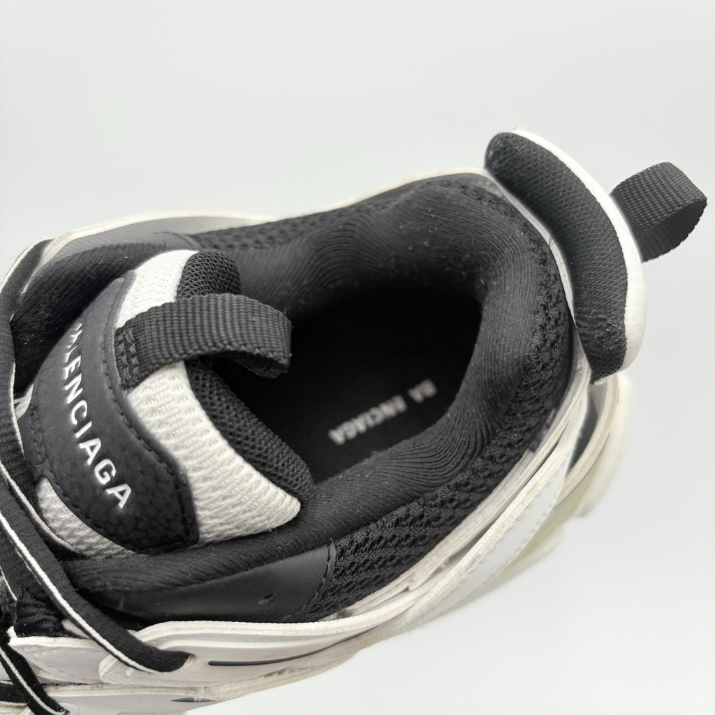 Size 42 (9 US) - Balenciaga Track Sneaker ' White Black ' | SUPER CLEAN!