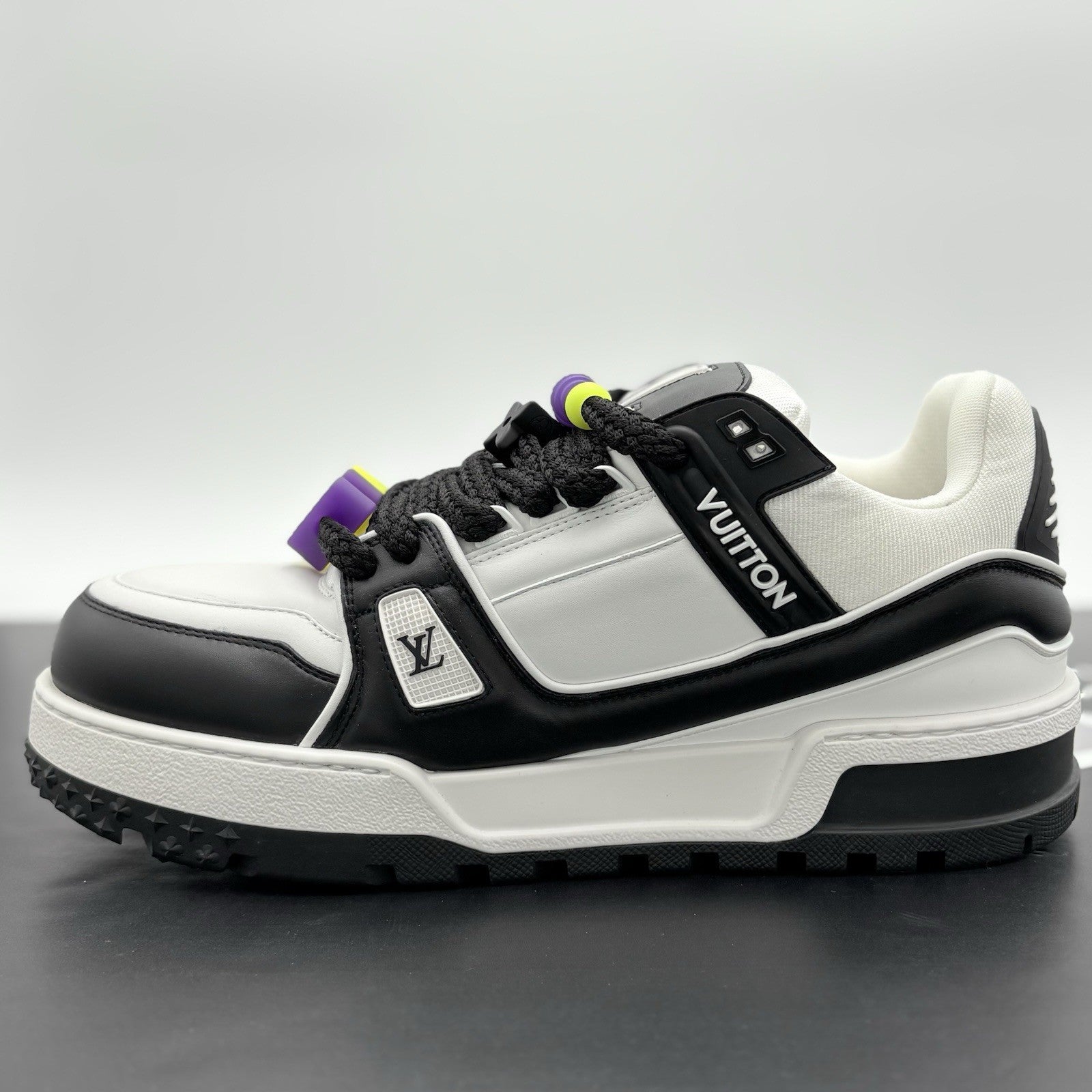 Size 10.5 LV (11.5-12 US) - Louis Vuitton Maxi ' Black White ' | ONLY TRIED ON!