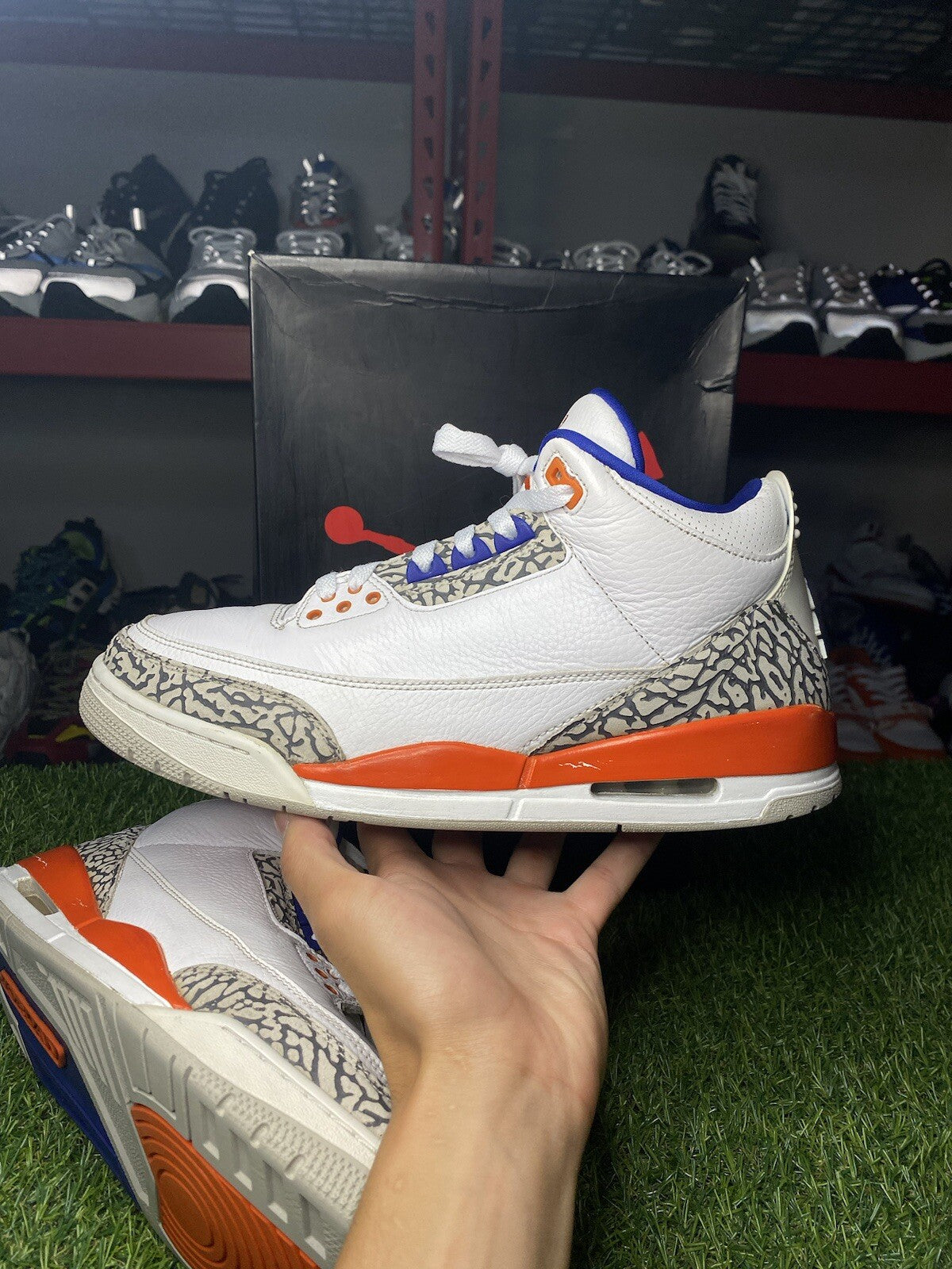 Size 10.5 - Air Jordan 3 Retro Knicks ‘ White, Orange ‘ | GOOD CONDITION!