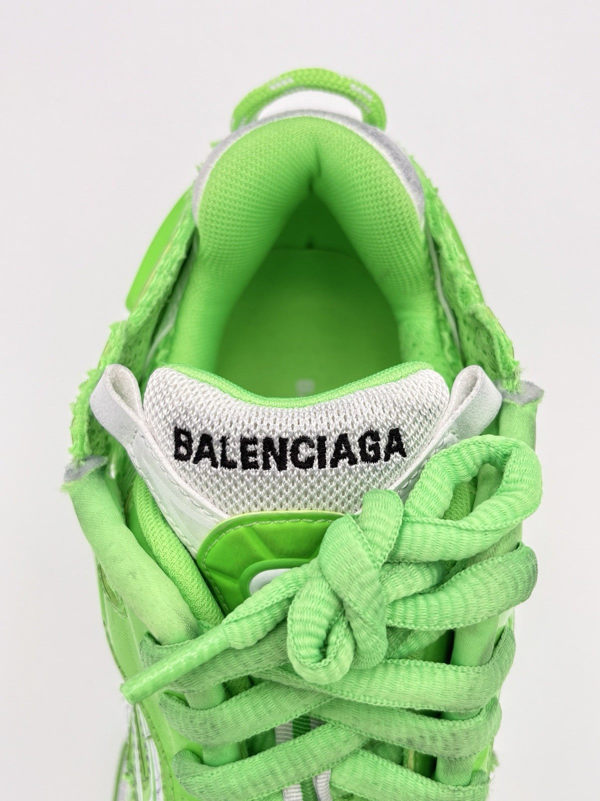 Size 41 (US 8) - Balenciaga Runner ' Fluo Green White ' | BRAND NEW!