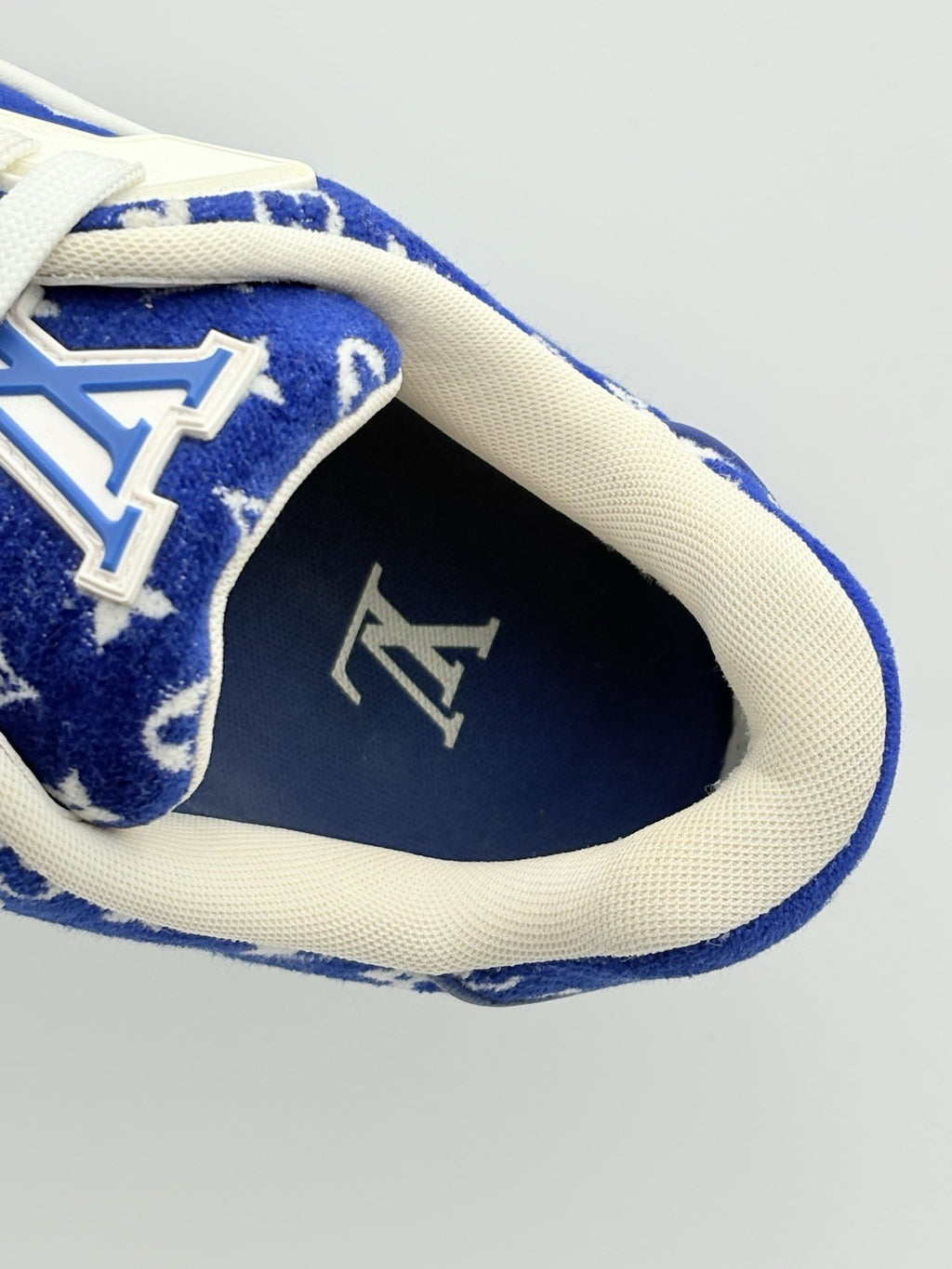 Size 8 LV (9-9.5 US) - Louis Vuitton Trainer ' Blue Monogram ' | SUPER CLEAN!