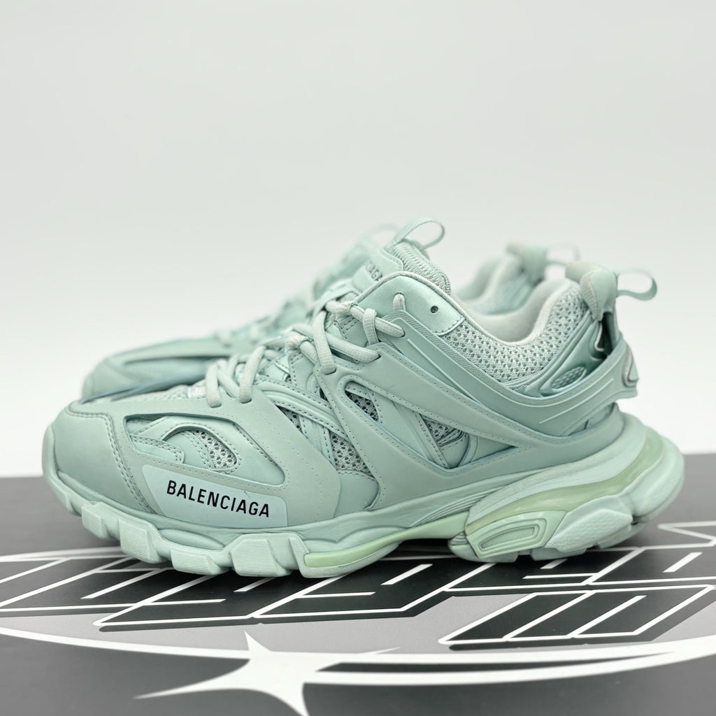 Size 41 - Balenciaga Track ' Mint ' | GREAT CONDITION!
