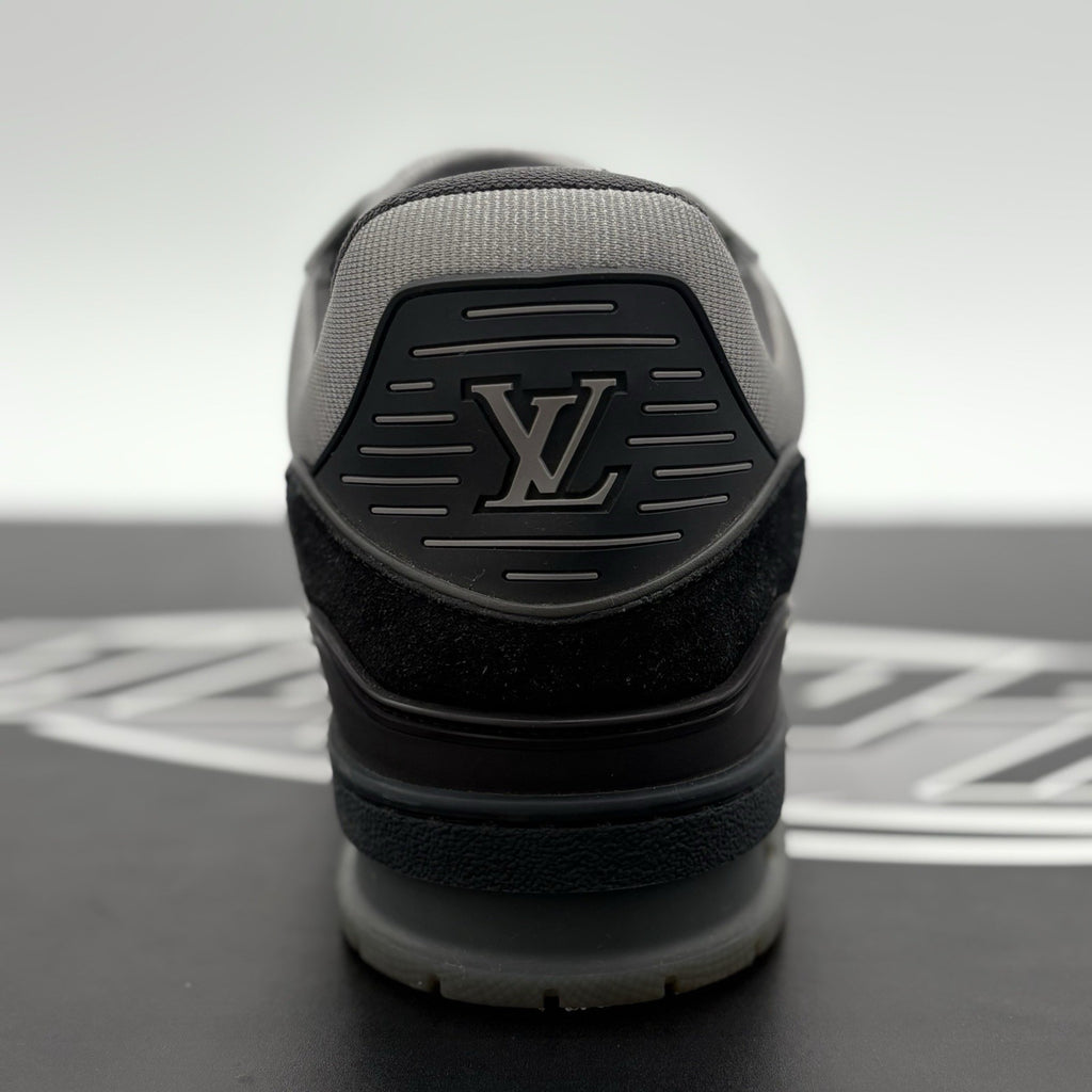 Size 9.5 LV (10.5-11 US) Louis Vuitton Trainer  ' Black Grey ' | SUPER CLEAN!