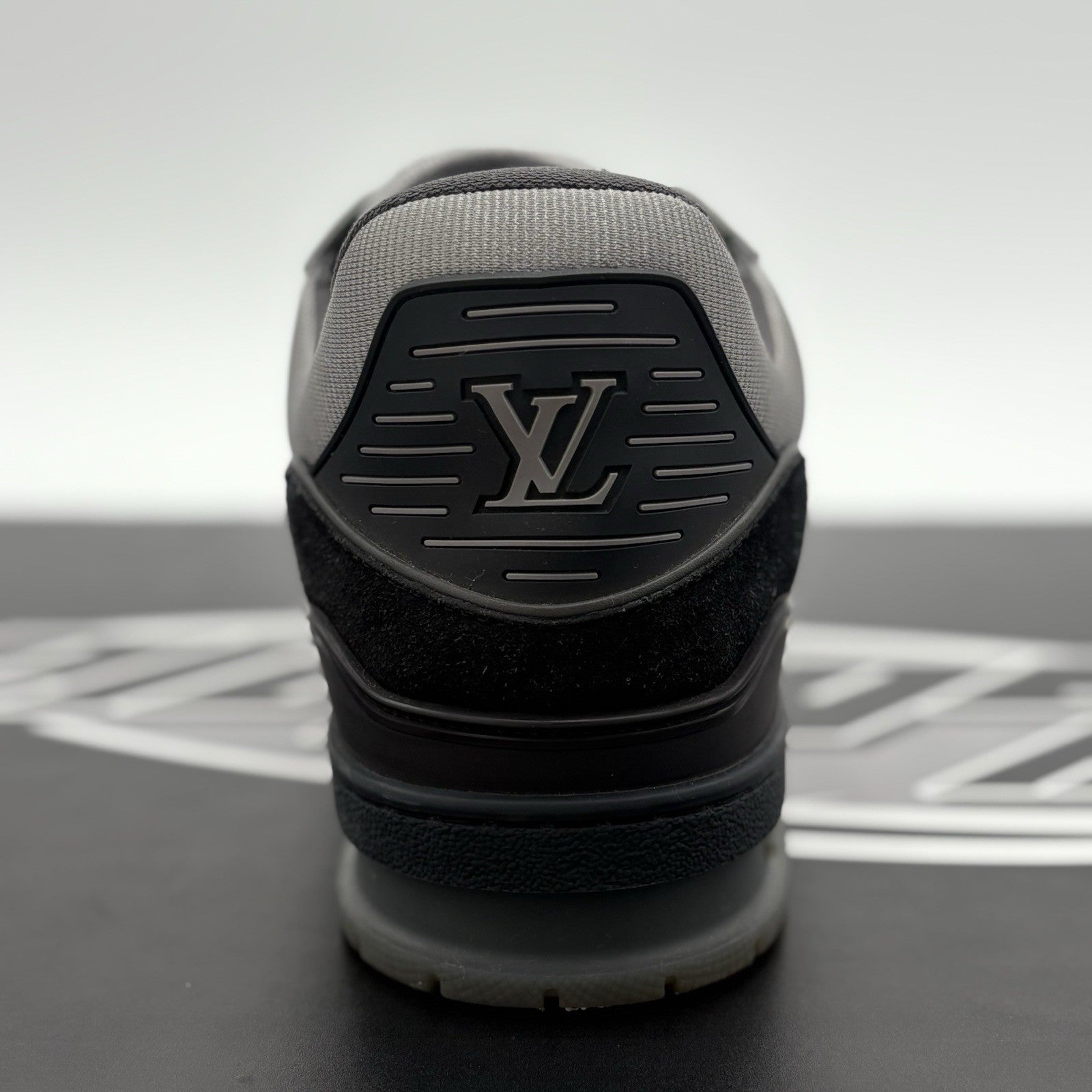 Size 9.5 LV (10.5-11 US) Louis Vuitton Trainer  ' Black Grey ' | SUPER CLEAN!