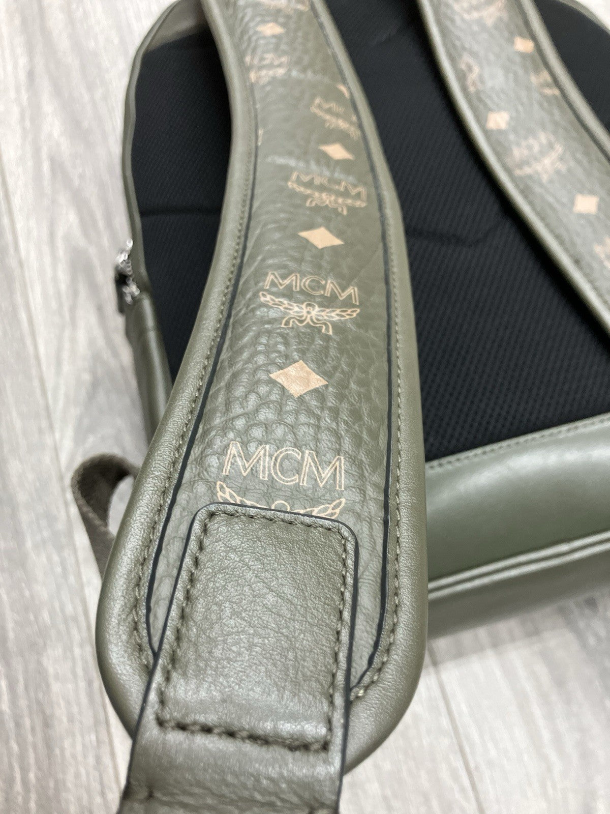 MCM Visetos Backpack ' Khaki / Sea Turtle ' | GOOD CONDITION!
