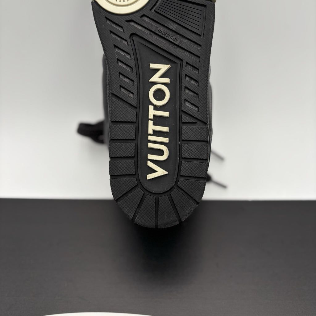 Size 8 LV (9-9.5 US) Louis Vuitton Skate ' Black ' | EXCELLENT CONDITION