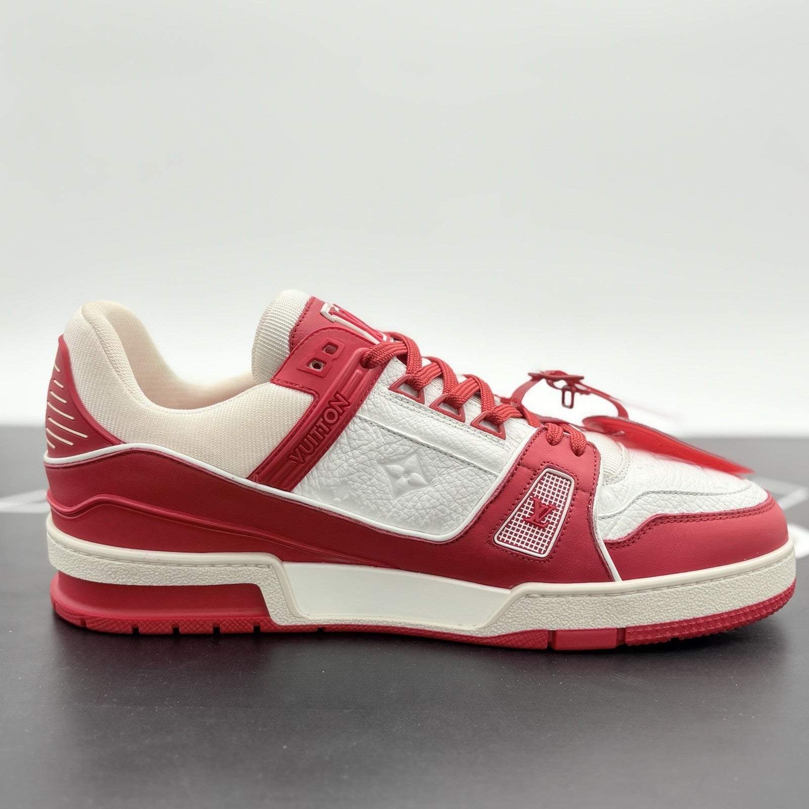 Size 9 LV (10-10.5 US) Louis Vuitton Trainer  ' Red White ' | EXCELLENT COND!
