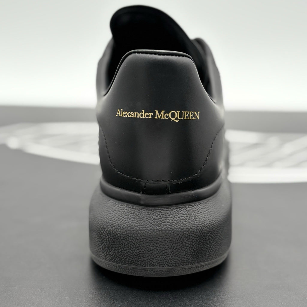 Size 44 (11 US) - Alexander McQueen Oversized ' Black ' | GOOD CONDITION!