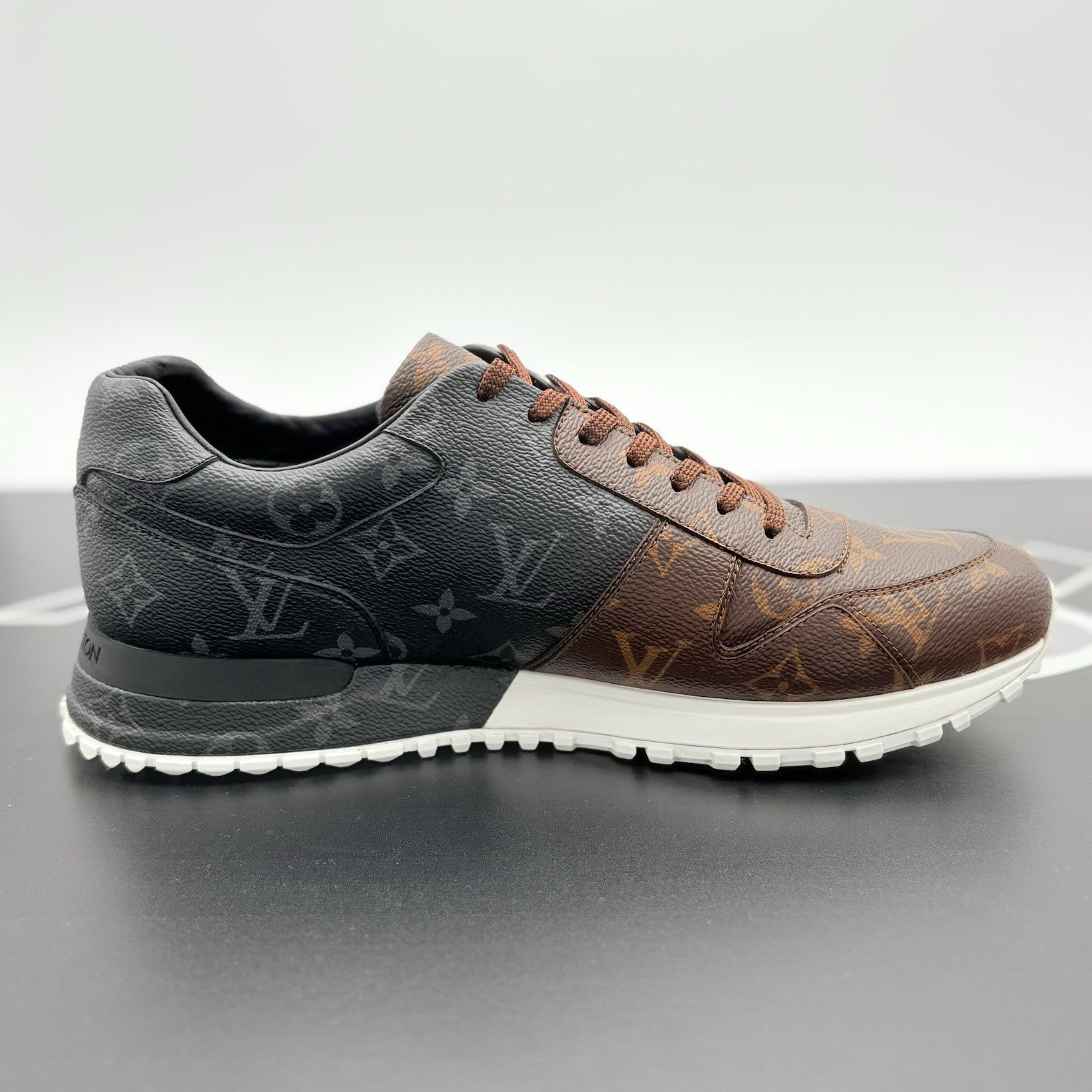 Size 8.5 LV (9.5-10 US) Louis Vuitton Run Away Sneaker ' Tri-Color ' | CLEAN!