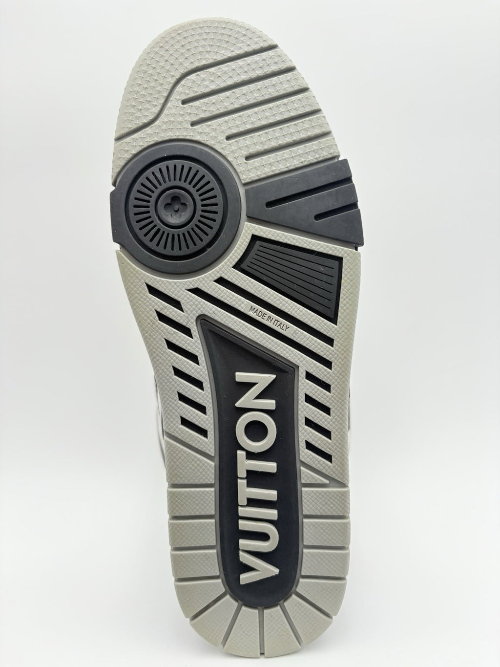 Size 8 LV (9-9.5 US) Louis Vuitton Skate ' Black Grey White ' | SUPER CLEAN!