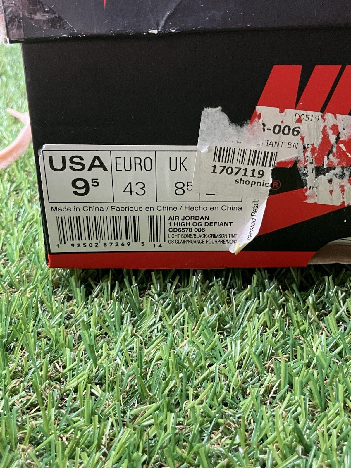 Size 9.5 - Jordan 1 Retro High SB ' NYC to Paris '