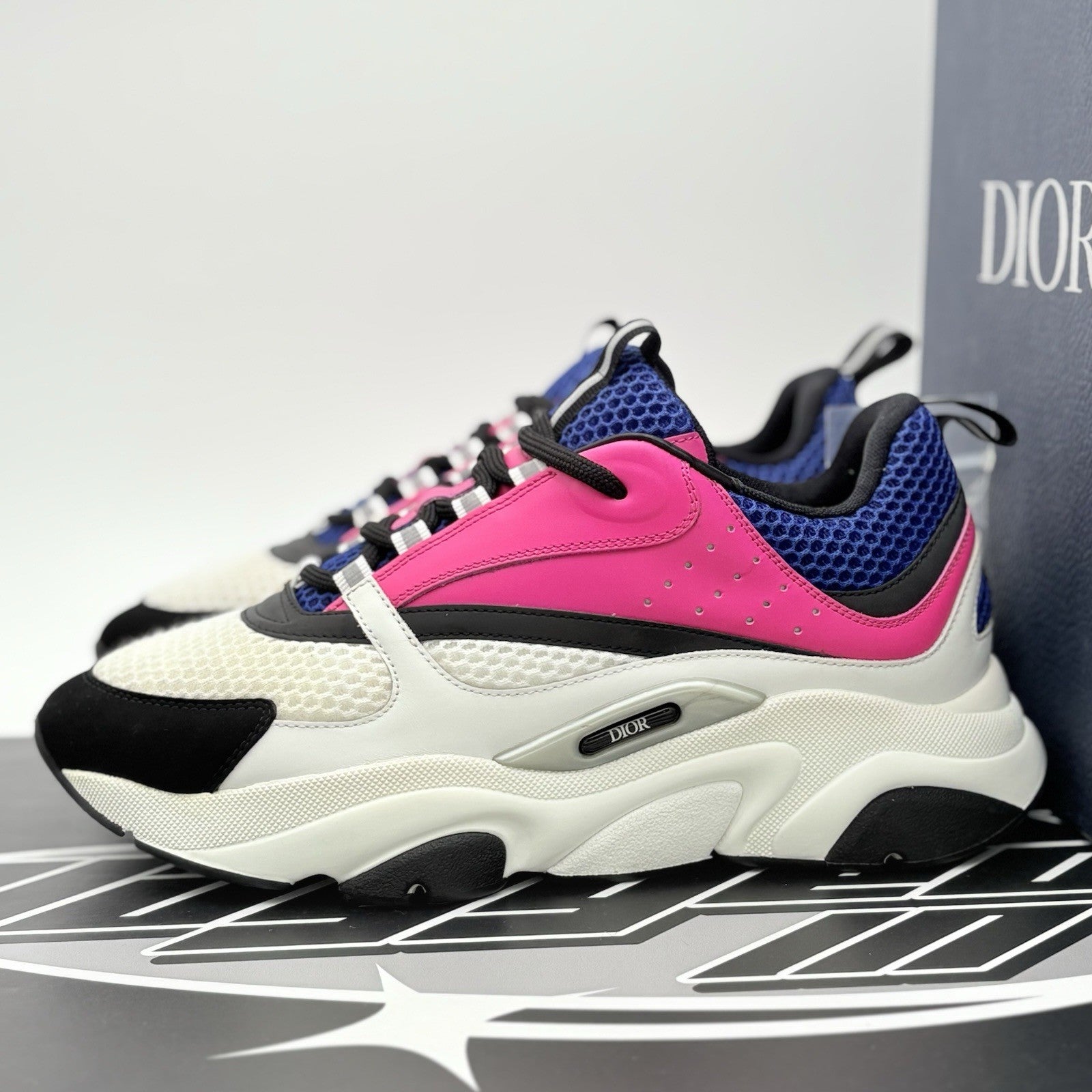 Size 42 (9 US) - Dior B22 Sneaker ' Pink Blue White ' | SUPER CLEAN!