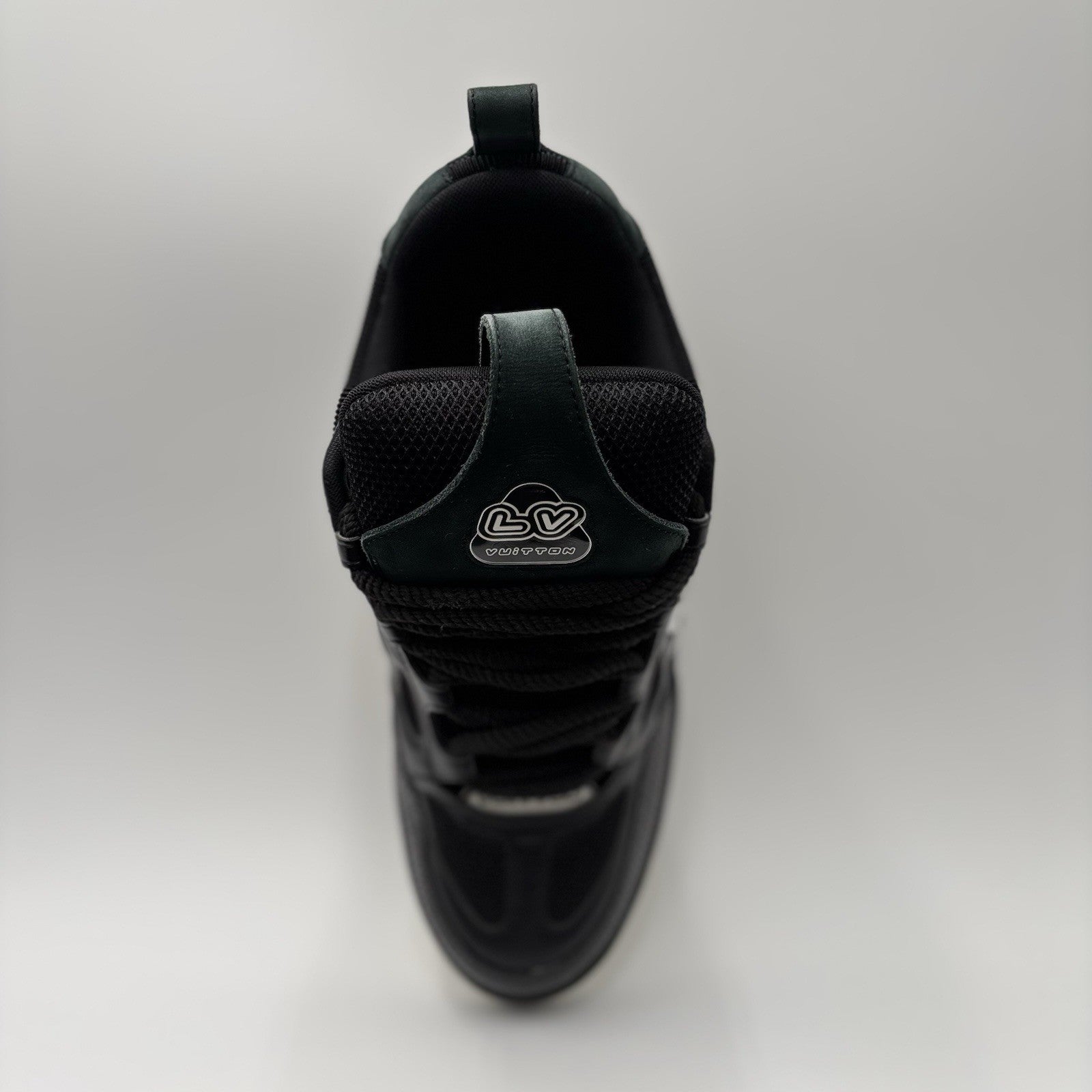 Size 8.5 LV (9.5-10 US) Louis Vuitton Skate ' Black White '